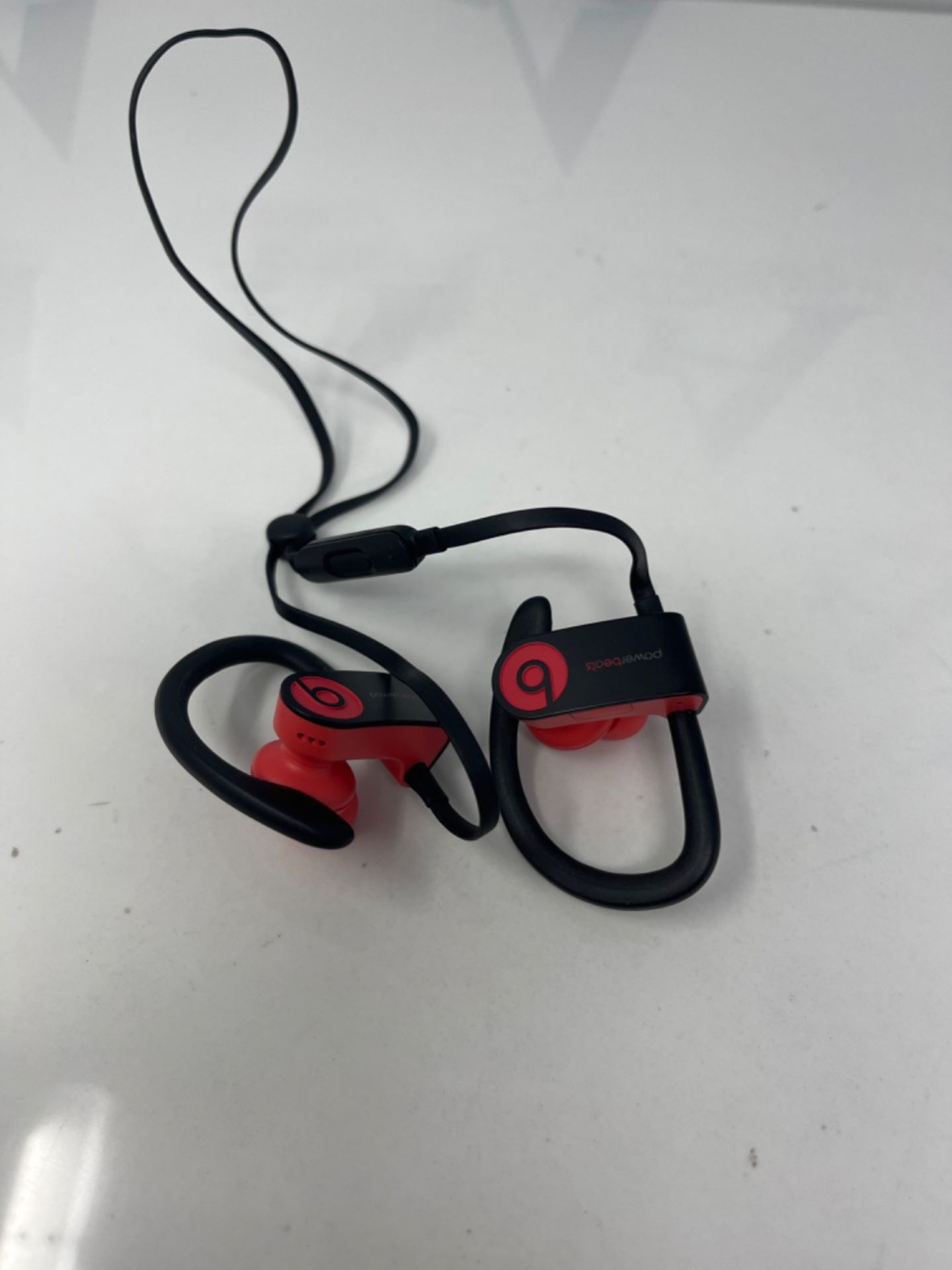 RRP £169.00 Powerbeats3 Wireless In-Ear Headphones - Flash Blue - Image 3 of 3