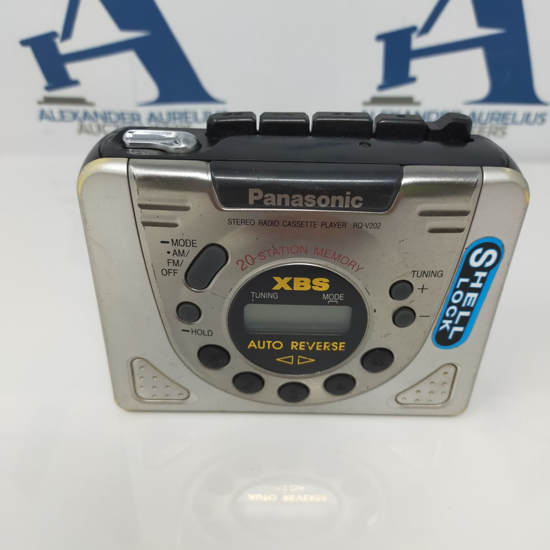 Panasonic RQ-V202 Silver Walkman Stereo Cassette Player AM FM Radio