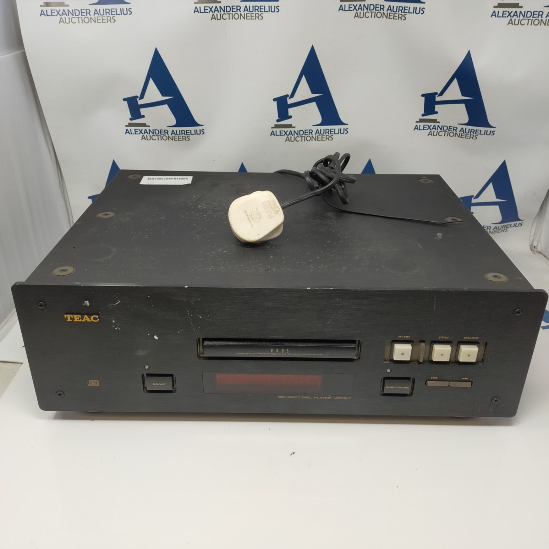TEAC VRDS 7 CLASSIC CD PLAYER