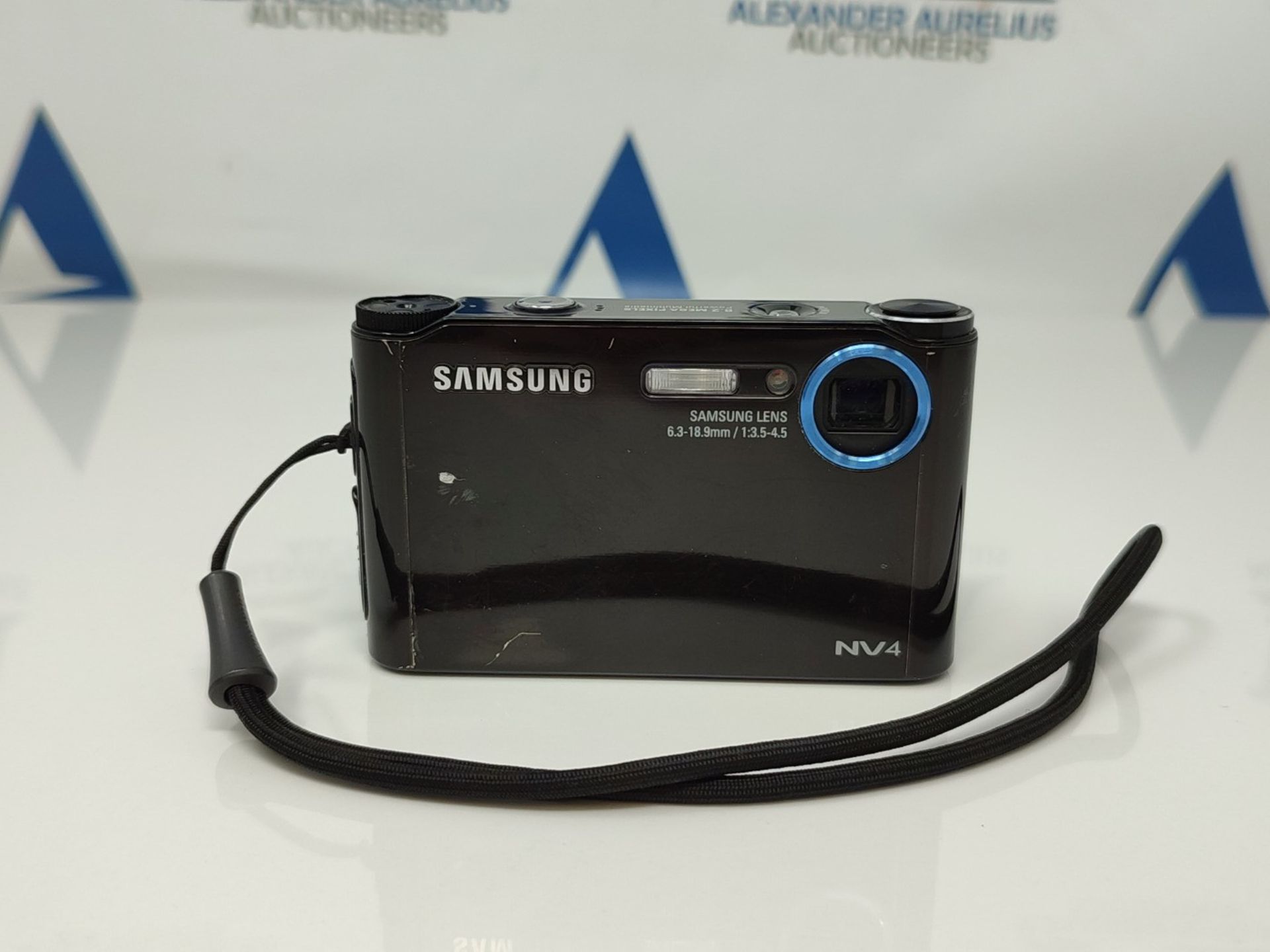 Samsung NV4 8.2MP Digital Camera, Black - Image 2 of 2