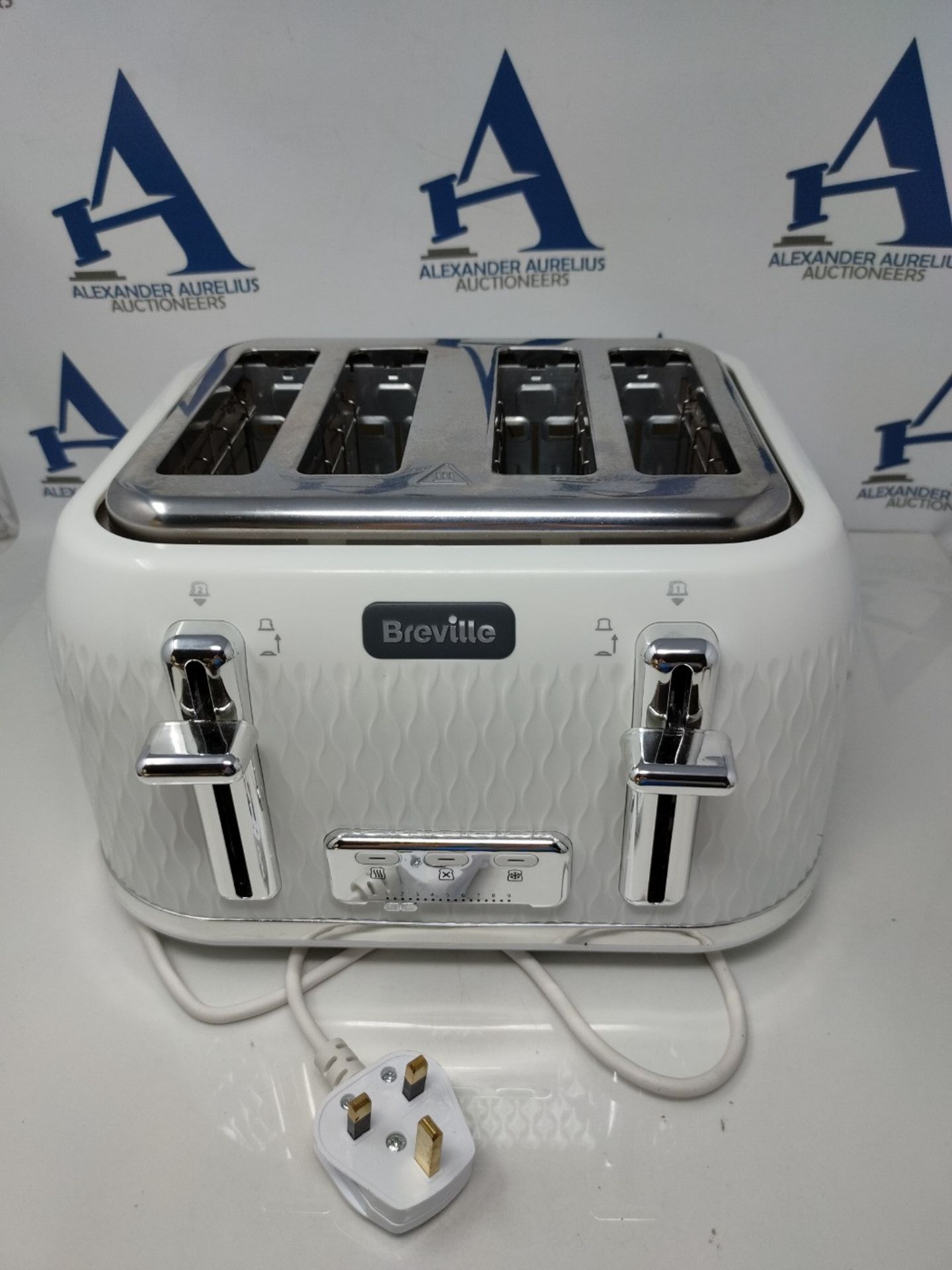 Breville Curve 4-Slice Toaster with High Lift and Wide Slots | White & Chrome [VTT911] - Image 3 of 3