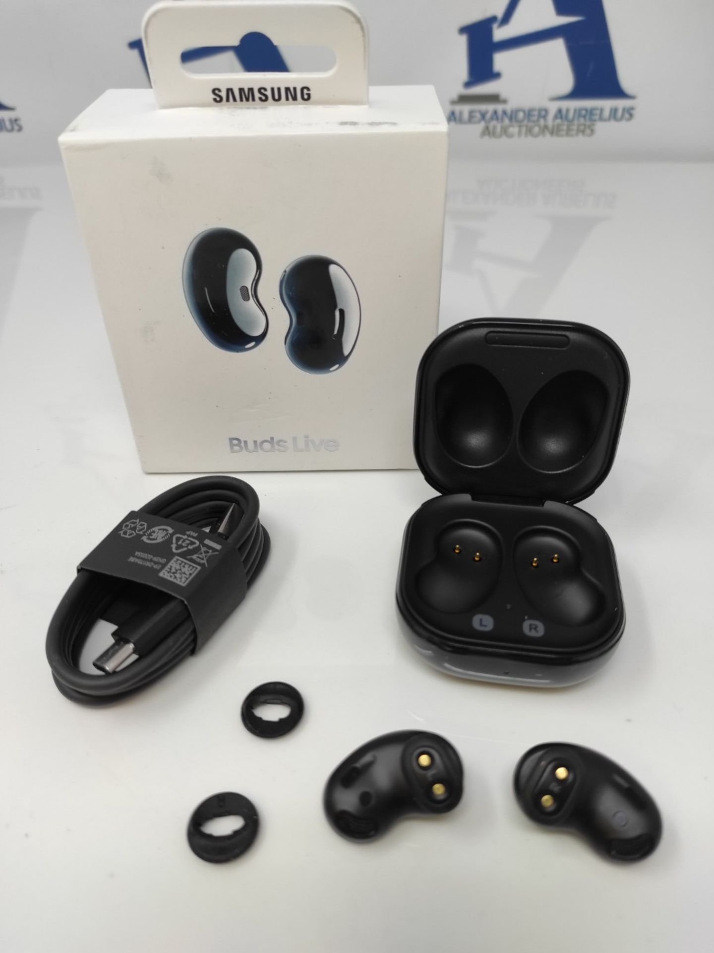 RRP £66.00 Samsung Galaxy Buds Live Wireless Earphones, Mystic Black (UK Version) - Image 3 of 3