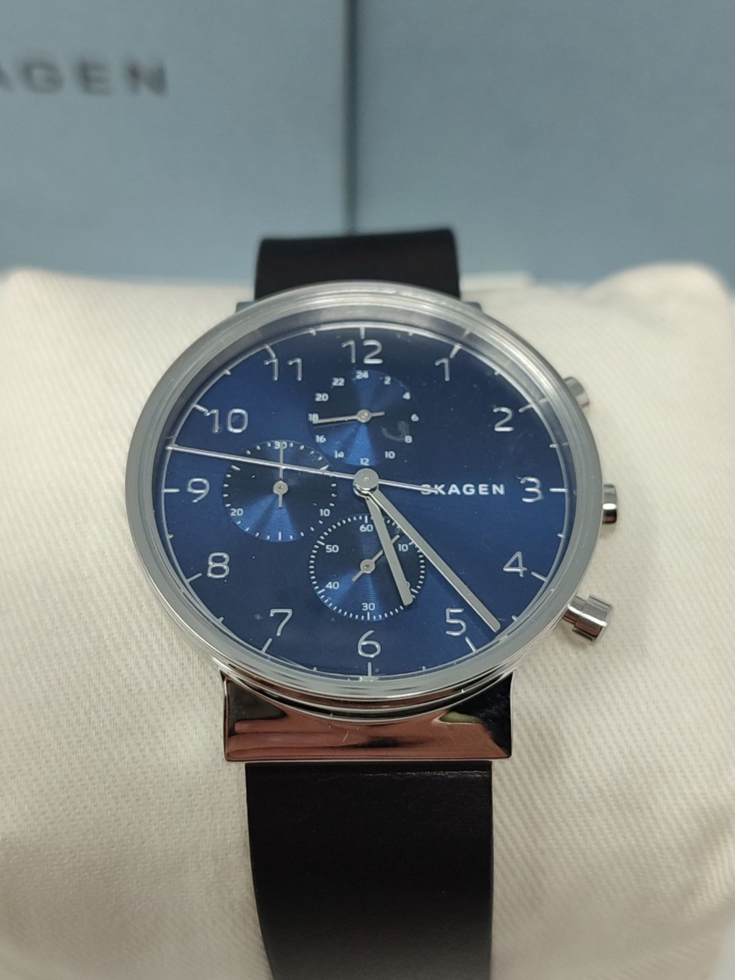 RRP £149.00 Skagen Mens Chronograph Quartz Watch with Leather Strap - Image 2 of 2