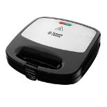 Russell Hobbs 4008496937660 RU-24540 3-in-1 Sandwich/Panini and Waffle Maker, 760 W, B