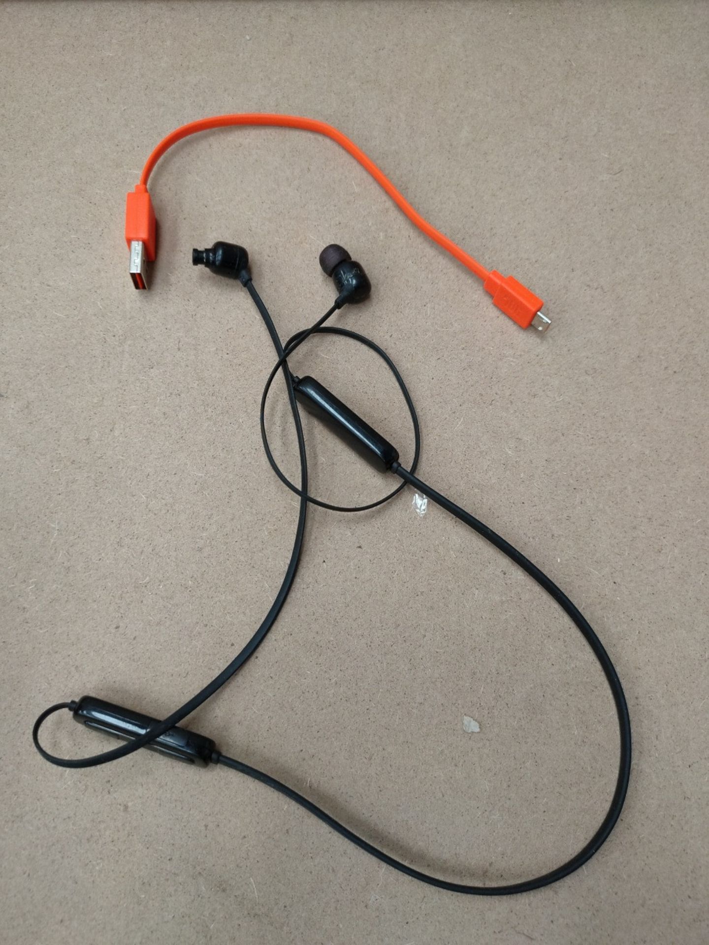 JBL Tune110BT in-ear Bluetooth headphones in black - wireless earphones with integrate - Image 2 of 3
