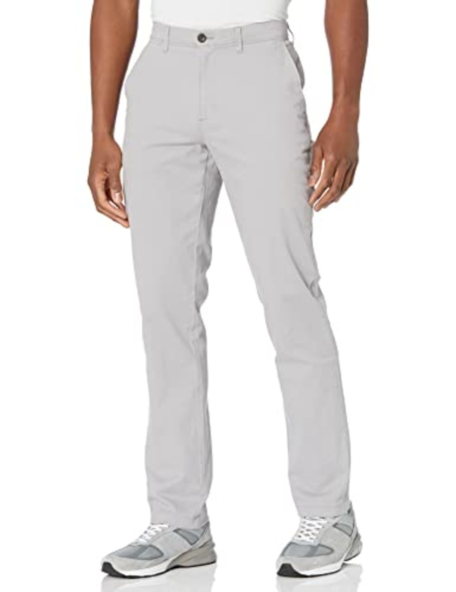 Amazon Essentials Athletic-Fit Broken-in Chino Pant Light Grey, 31W x 30L