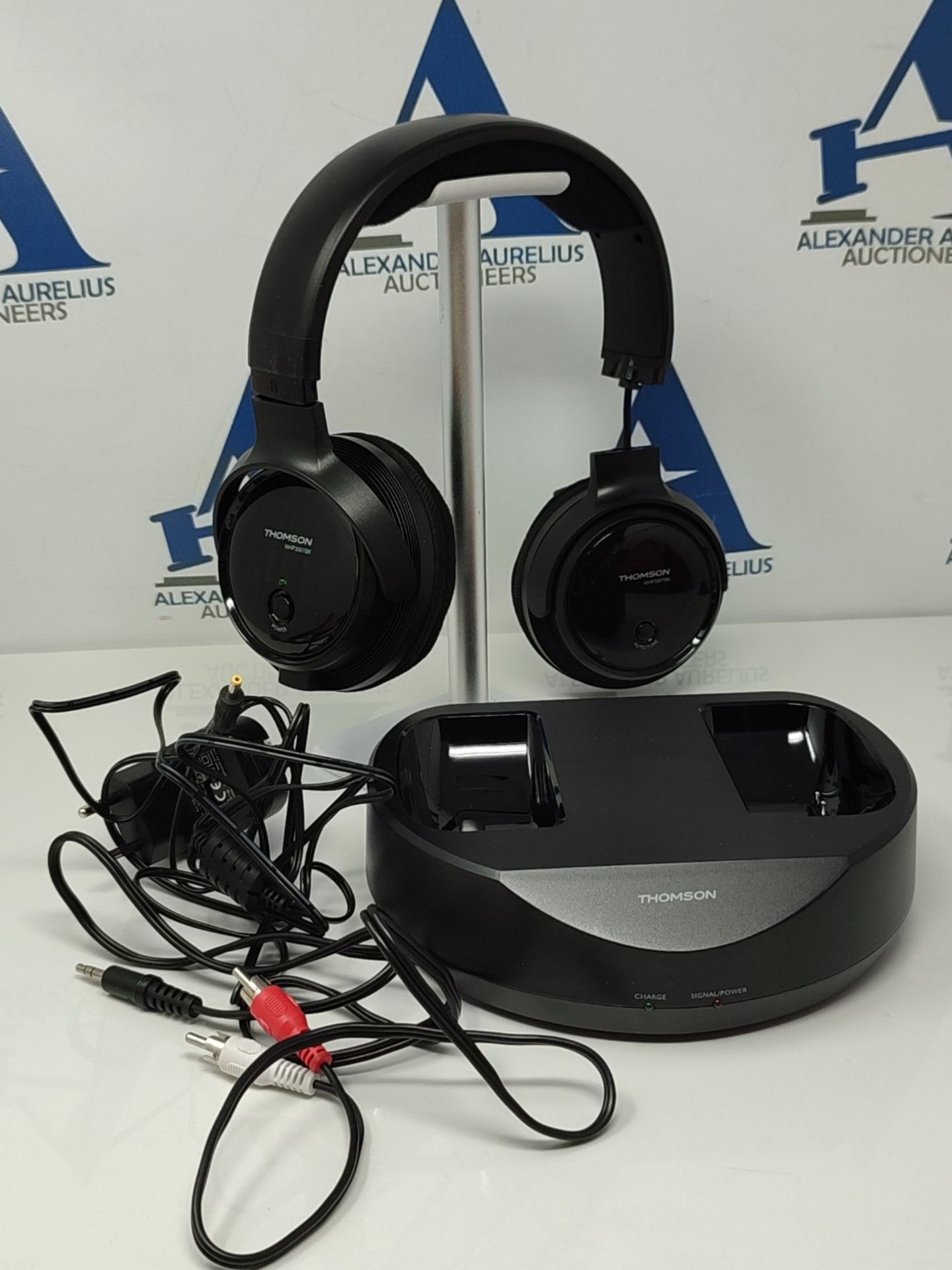 [CRACKED] Thomson wireless headphones with charging station (over-ear headphones for T - Image 3 of 3