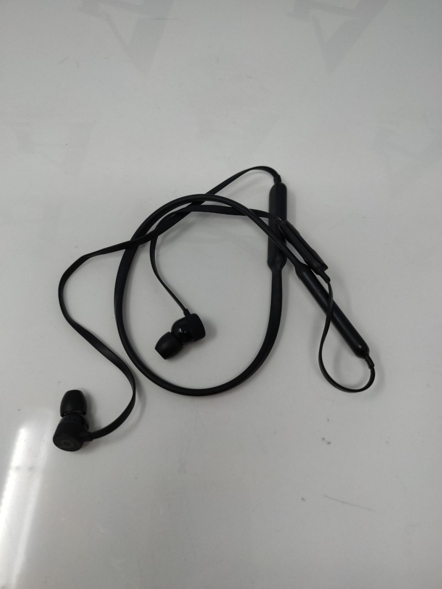 RRP £86.00 BeatsX Wireless Earphones-black - Image 2 of 3