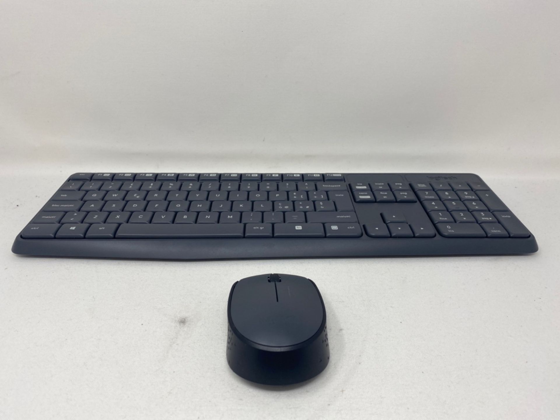 Logitech MK235 Wireless Keyboard and Mouse Combo for Windows, QWERTY Italian Layout - - Bild 3 aus 3