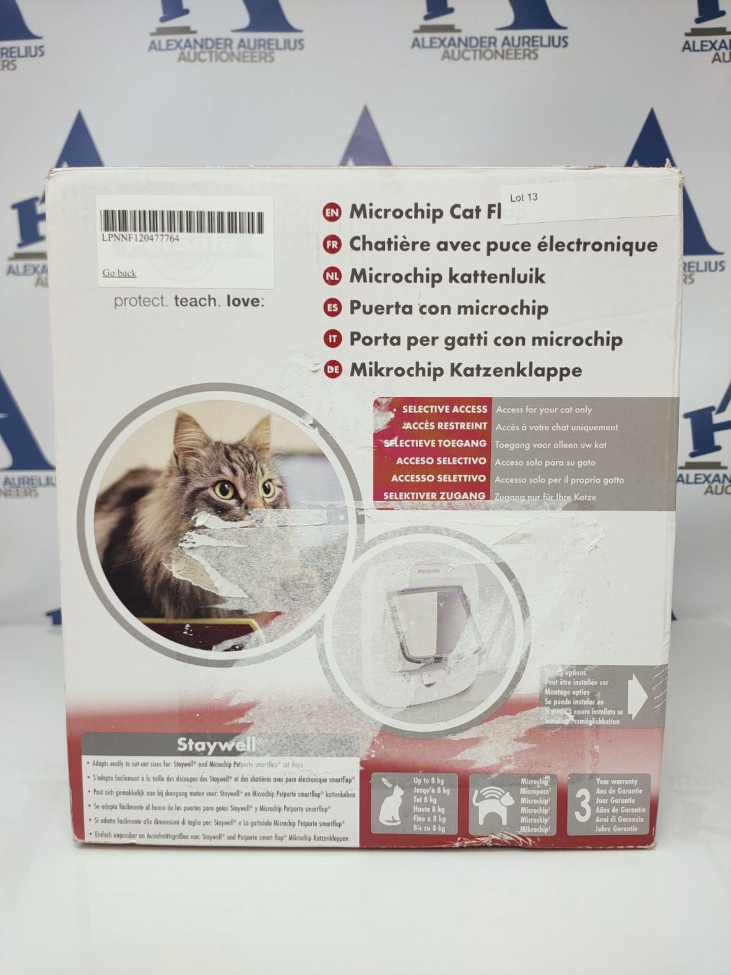 RRP £51.00 PetSafe Microchip Cat Flap, Battery Powered Pet Door, 4-Way Locking and Easy Installat - Image 2 of 3