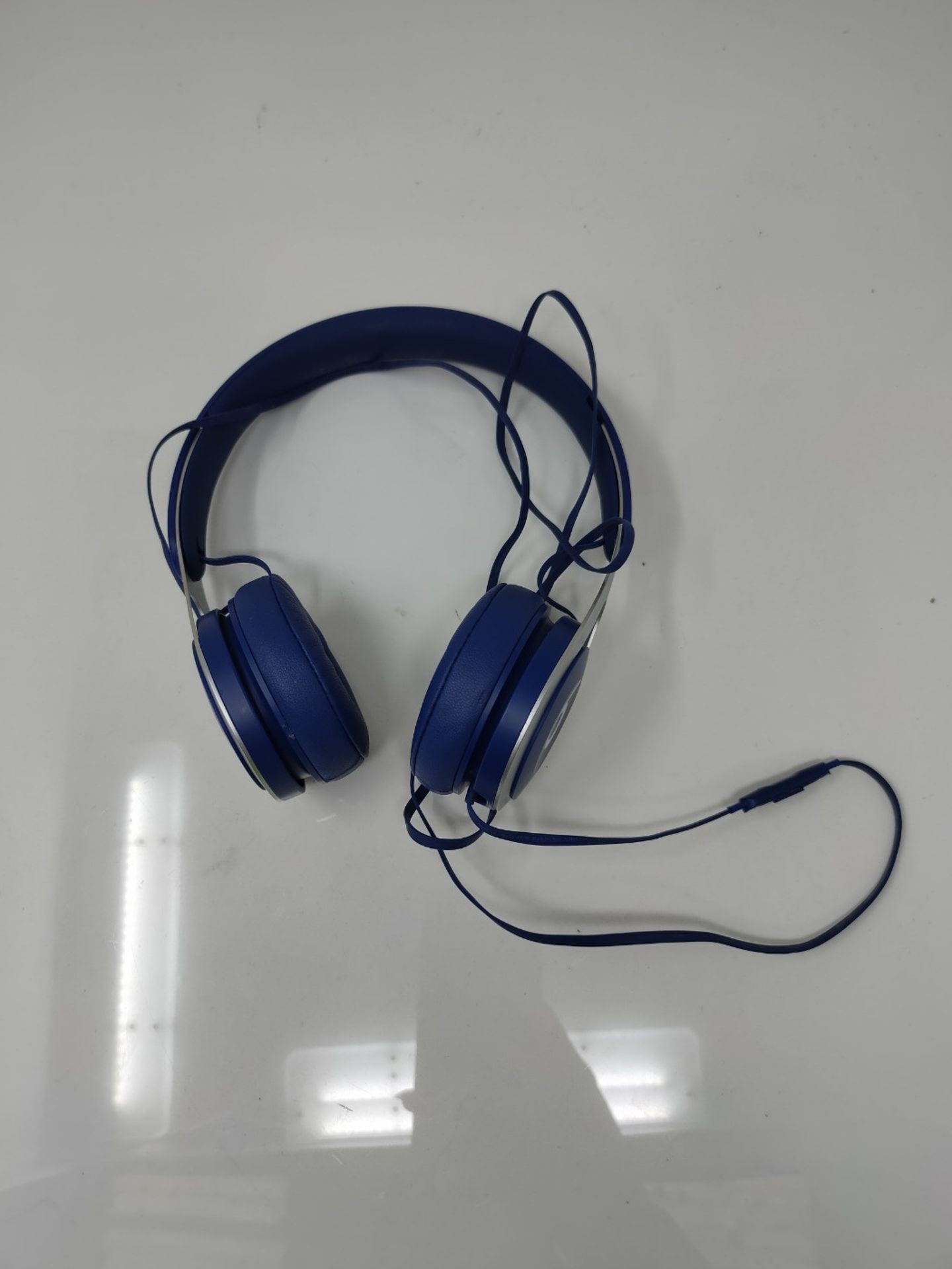 RRP £79.00 Beats Ep Wired On-Ear Headphones - Battery Free For Unlimited Listening, Built In Mic - Image 2 of 3