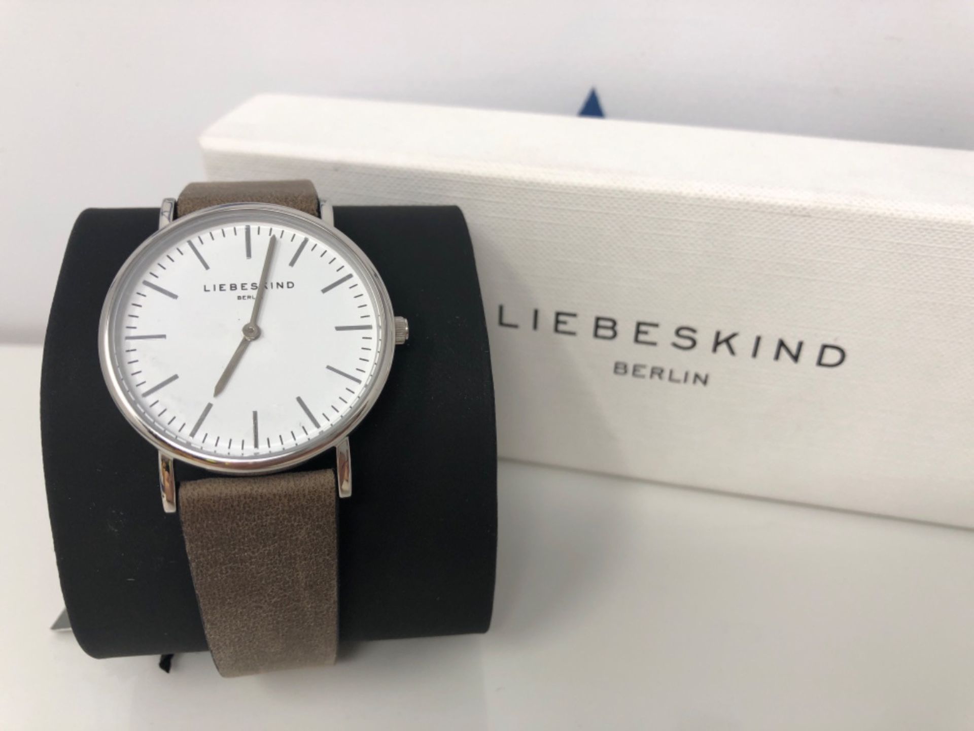 RRP £57.00 Liebeskind Berlin Women's Analog Quartz Wristwatch with Leather Strap LT-0086-LQ - Image 2 of 3