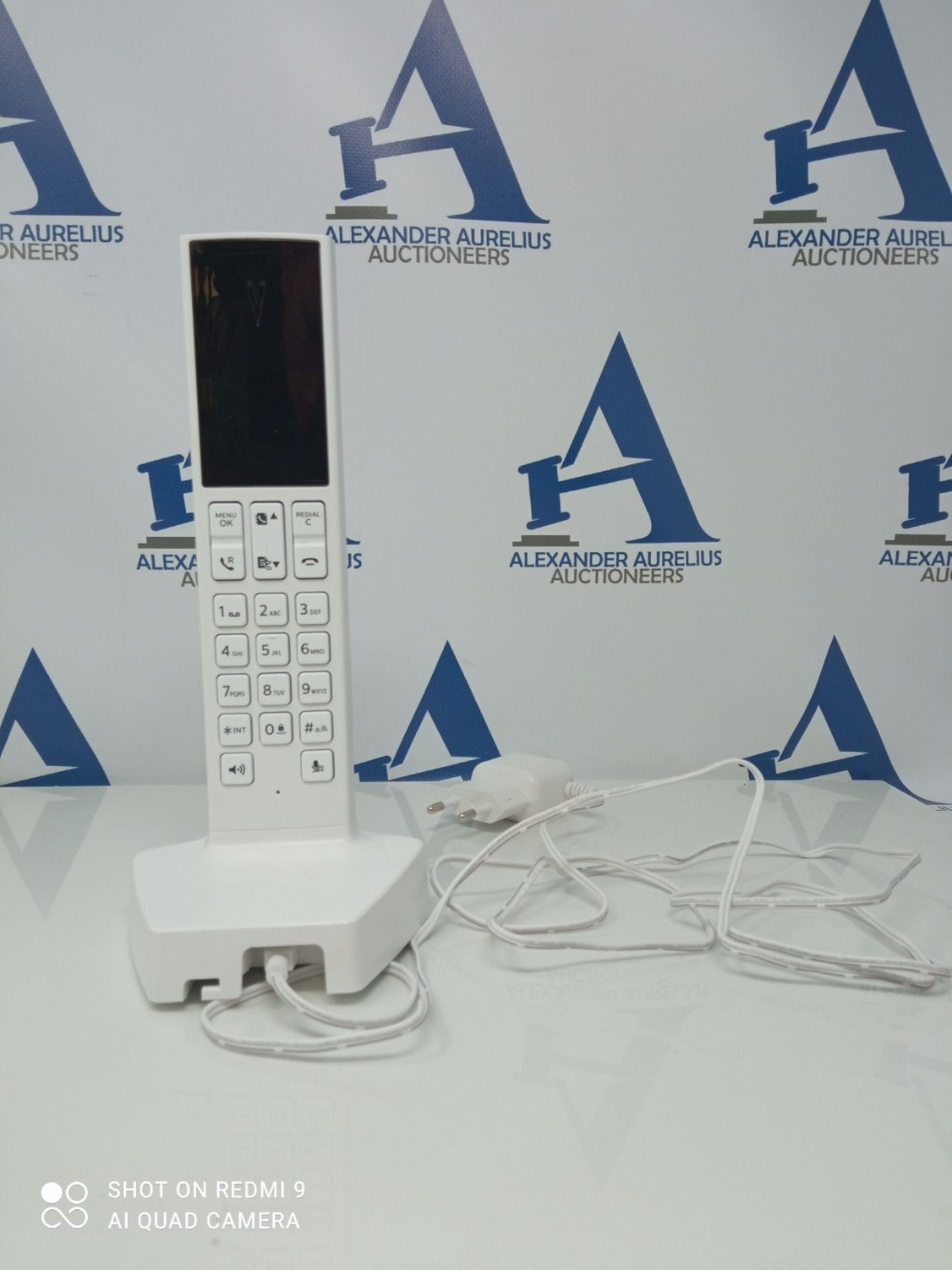 Philips M3501W/22 - Linea V DECT Design Cordless Phone - 1.8 Inch Display and HQ Sound - Image 2 of 2