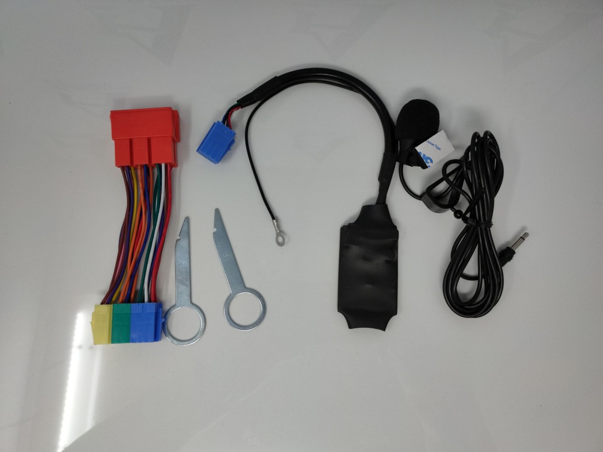 BlueMusic Bluetooth Audio hands-free kit compatible with 8 pins Mini ISO AUDI: Chorus - Image 2 of 2