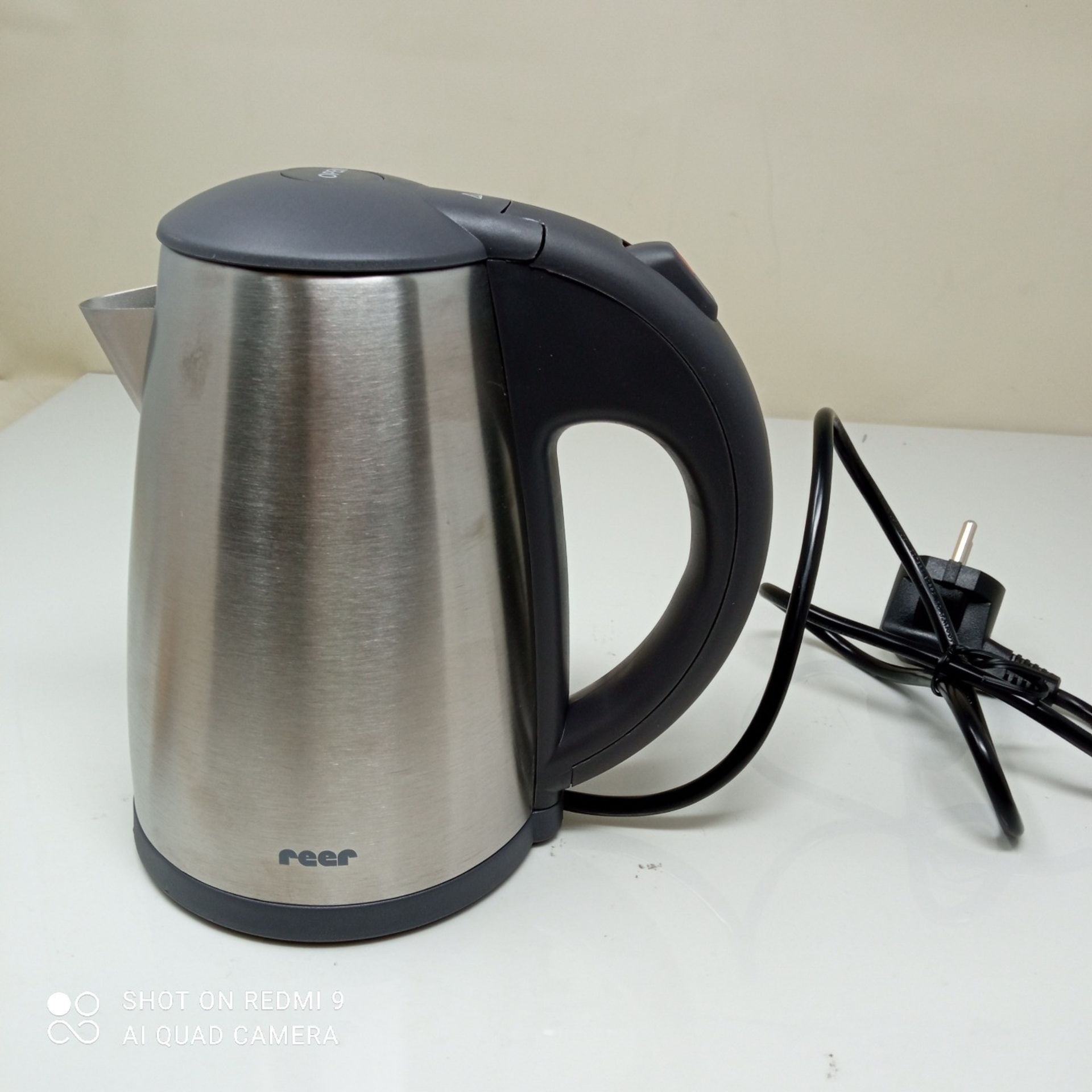 Reer 3908 Baby Kettle, 0.5 Litres, 1000 Watt, Silver/Black - Image 3 of 3