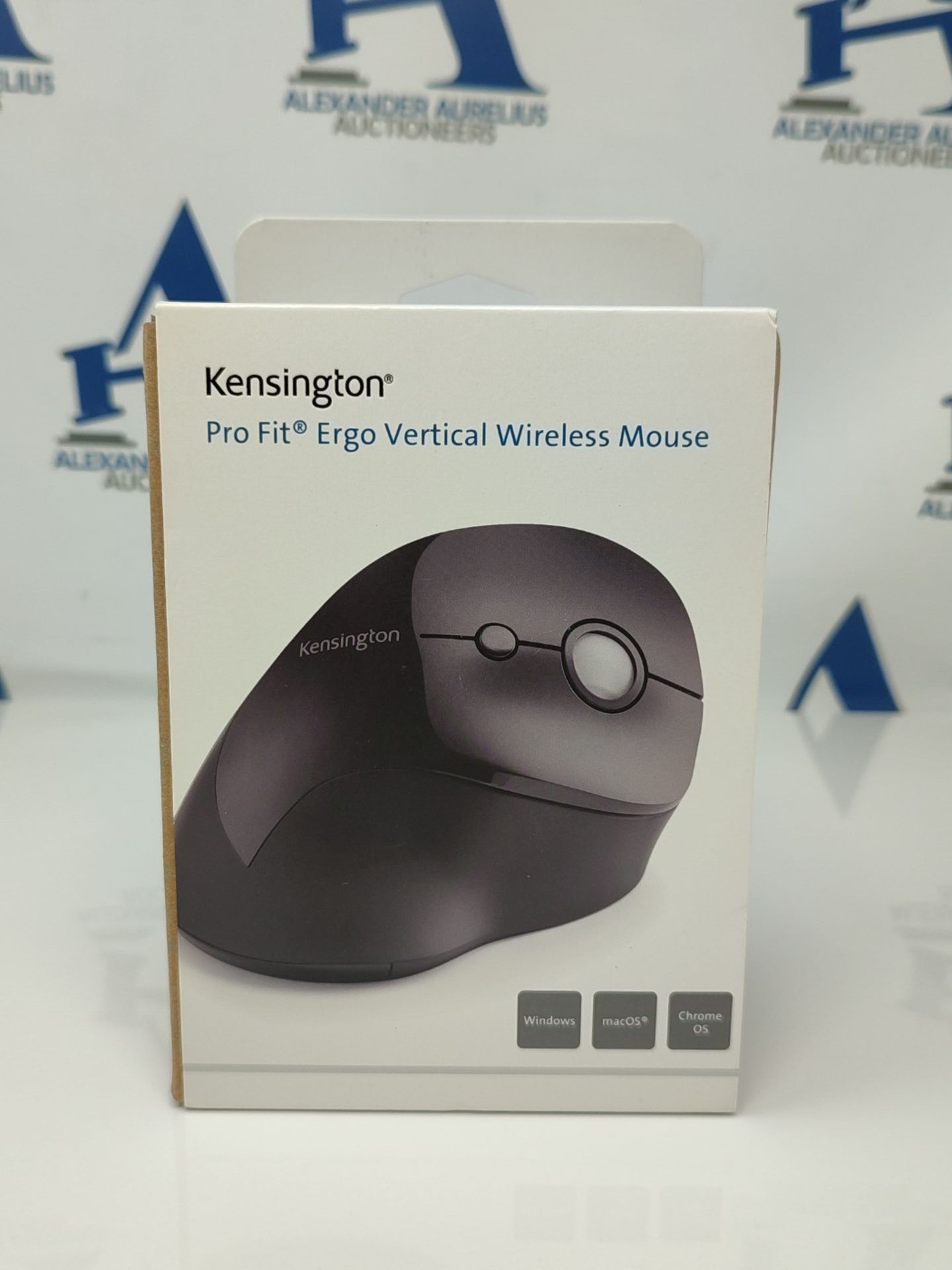 Kensington Wireless ergonomic vertical mouse, Wireless Pro Fit Ergo Vertical computer - Image 2 of 3