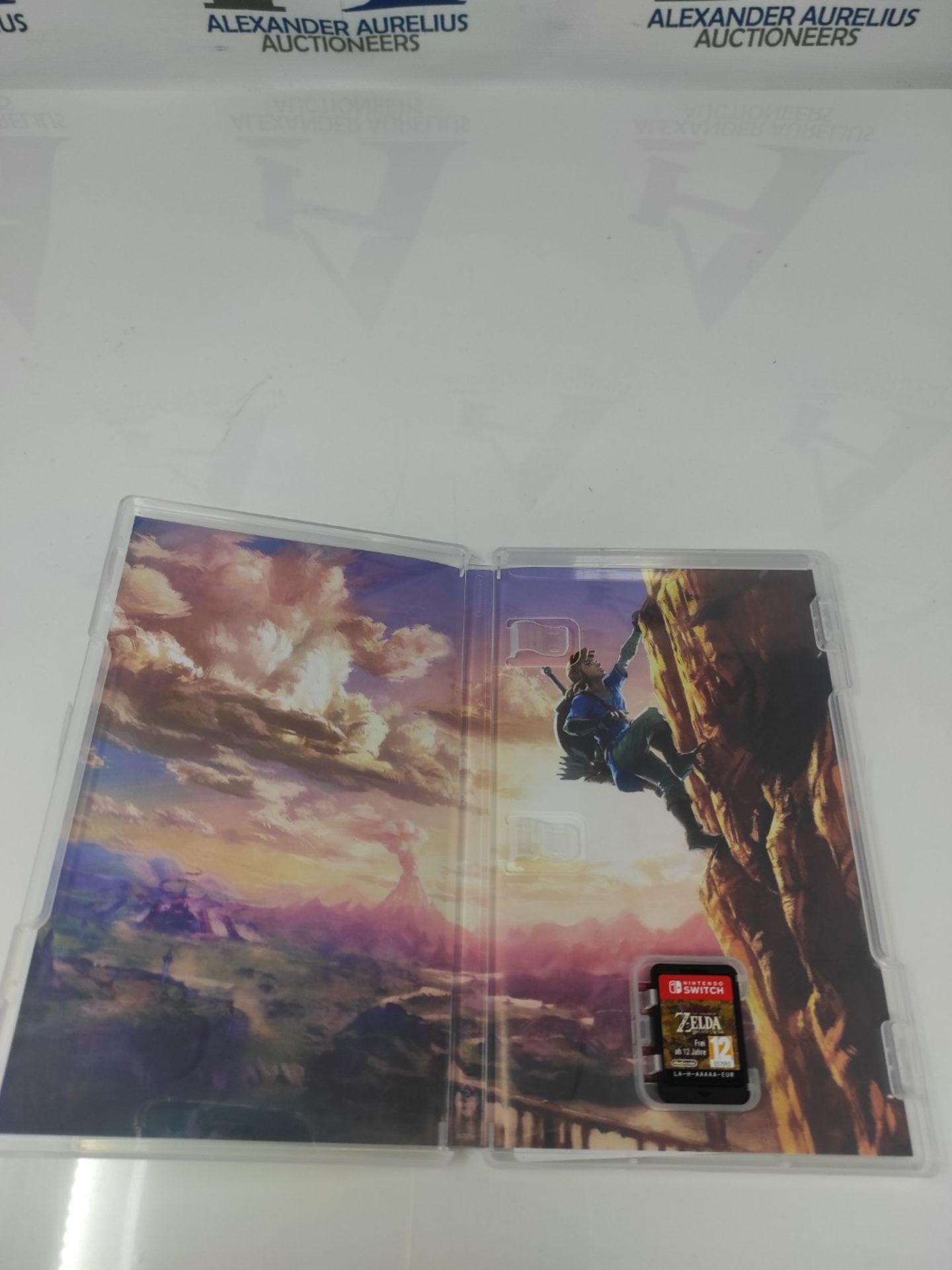 RRP £57.00 Nintendo Switch"!: The Legend of Zelda - Breath of the Wild - Image 3 of 3
