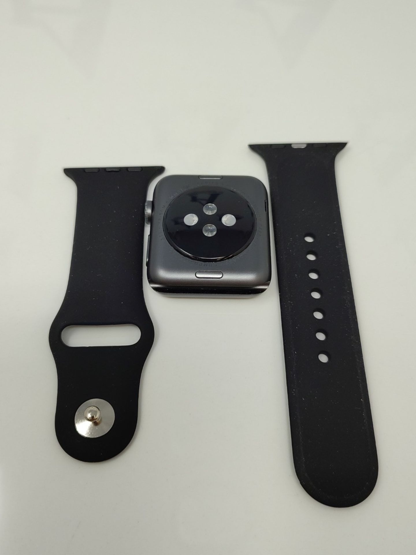 RRP £173.00 Apple Watch Series 3 42mm (GPS) - Aluminum Case Space Gray Gray Sport Band (Refurbishe - Image 2 of 2