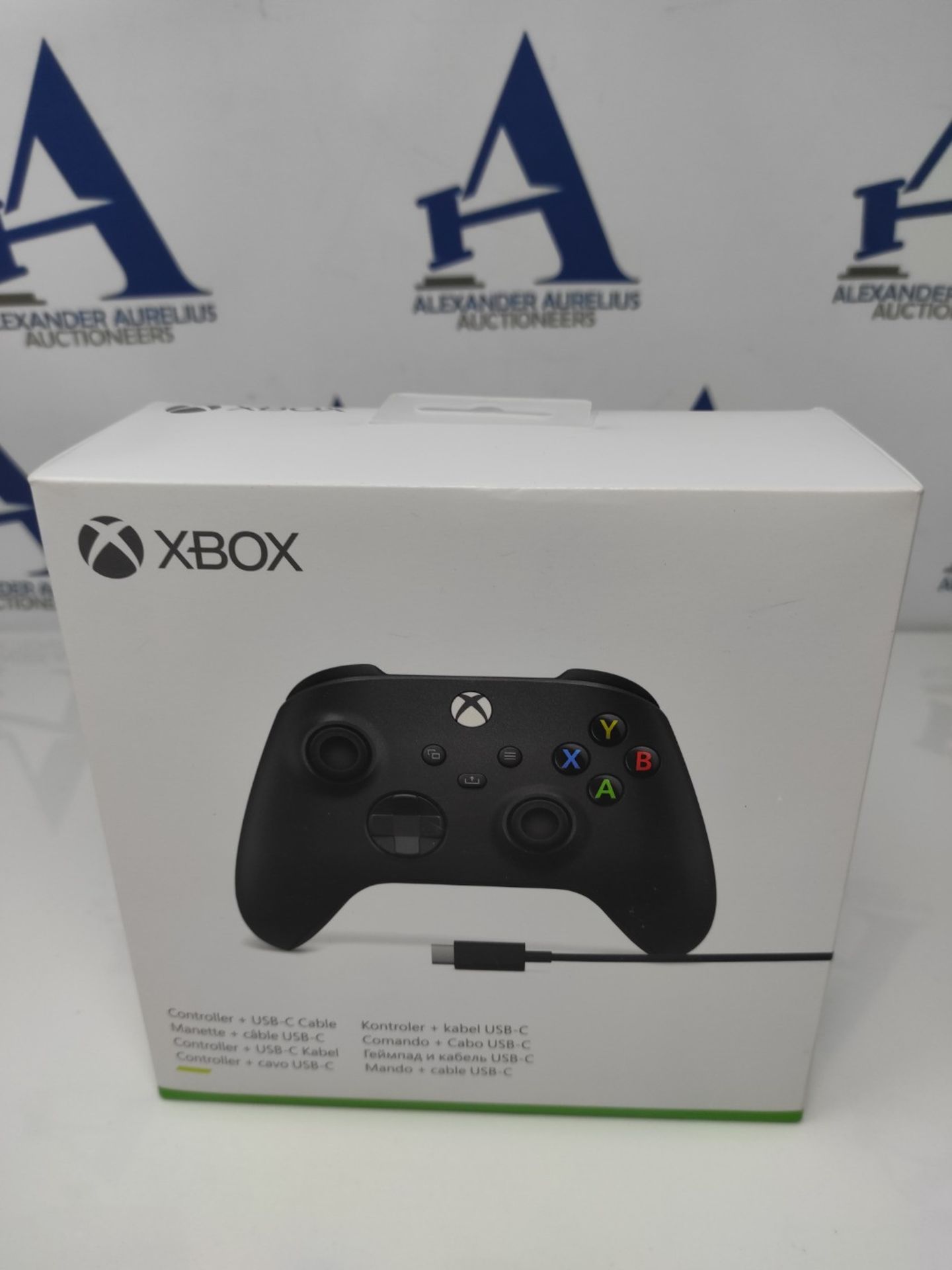RRP £59.00 Xbox Wireless Controller Carbon Black with USB-C Cable for PC, Xbox Series X, Xbox Ser - Image 2 of 3