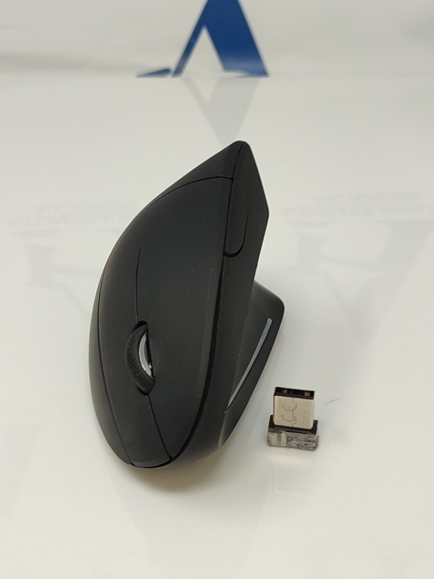 Trust Verto Wireless Vertical Mouse, Ergonomic Vertical Mouse, 800-1600 DPI, 6 Buttons - Image 2 of 3