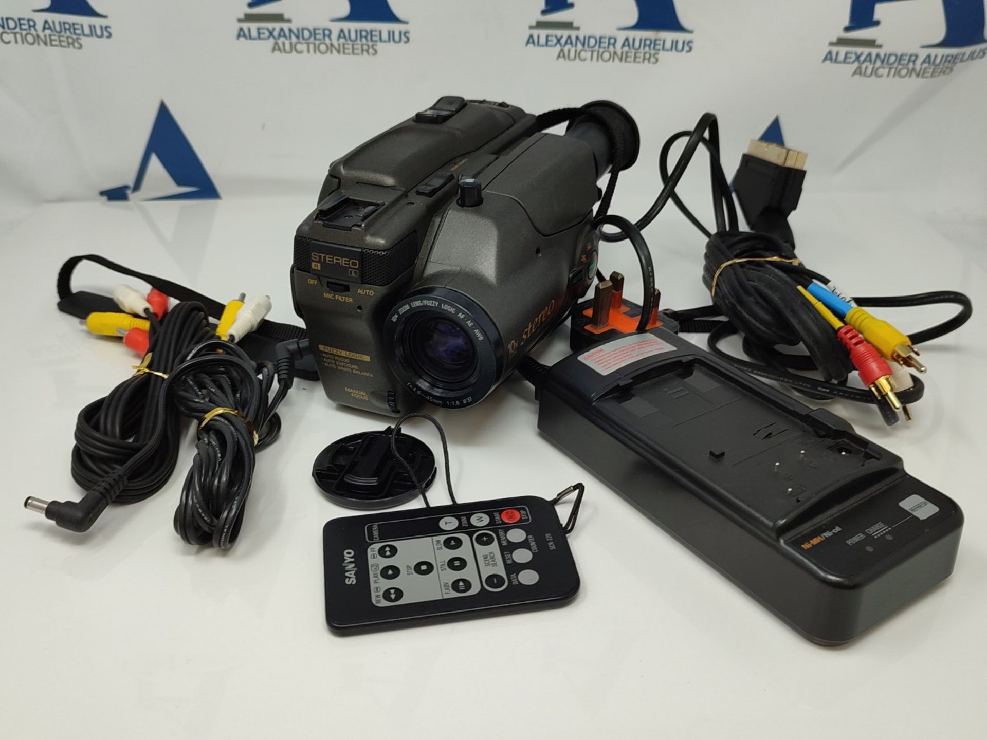 Sanyo VM-EX280P Camcorder