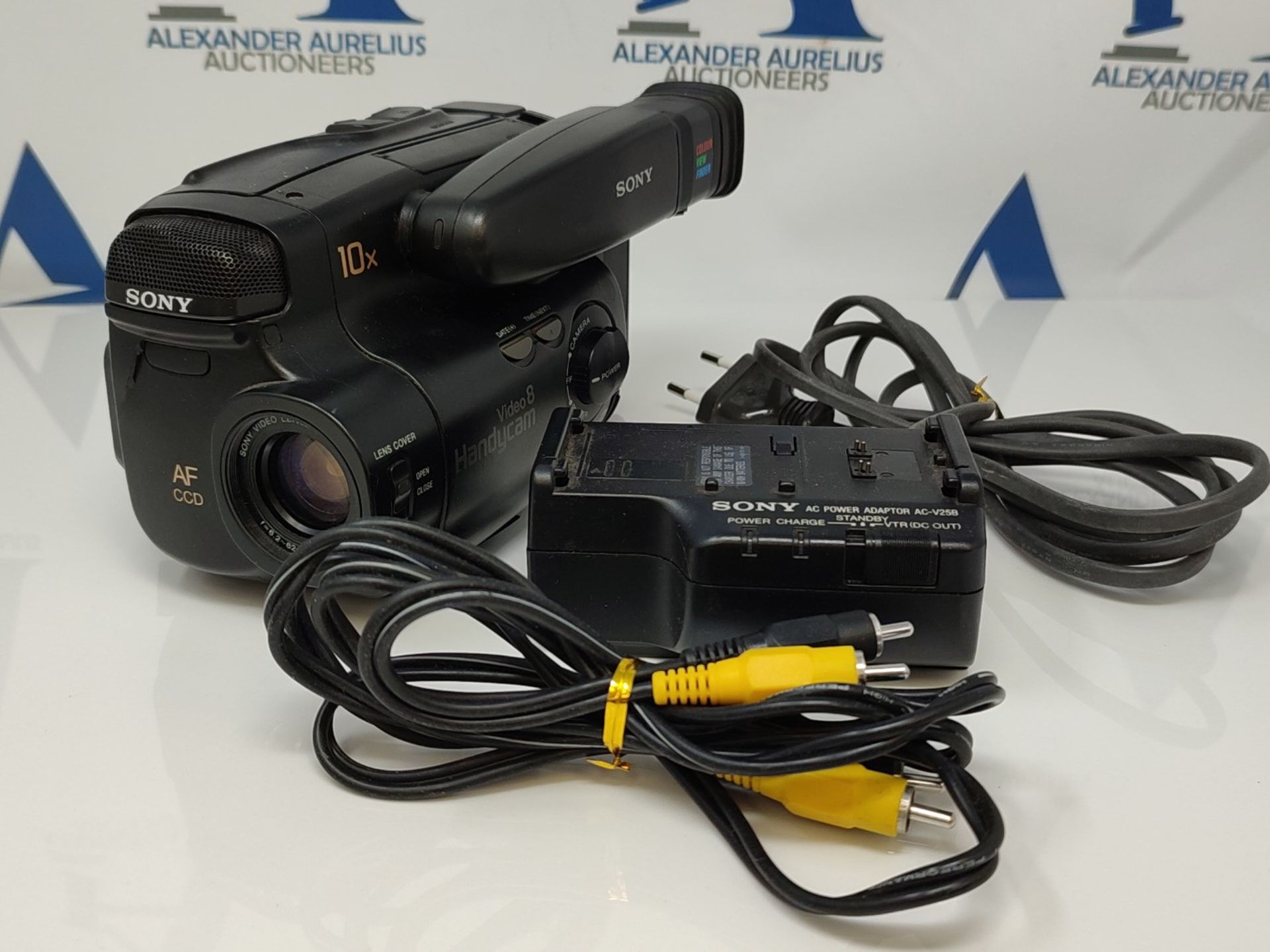 Sony Handycam Video 8 CCD-TR450E Camera Recorder Camcorder