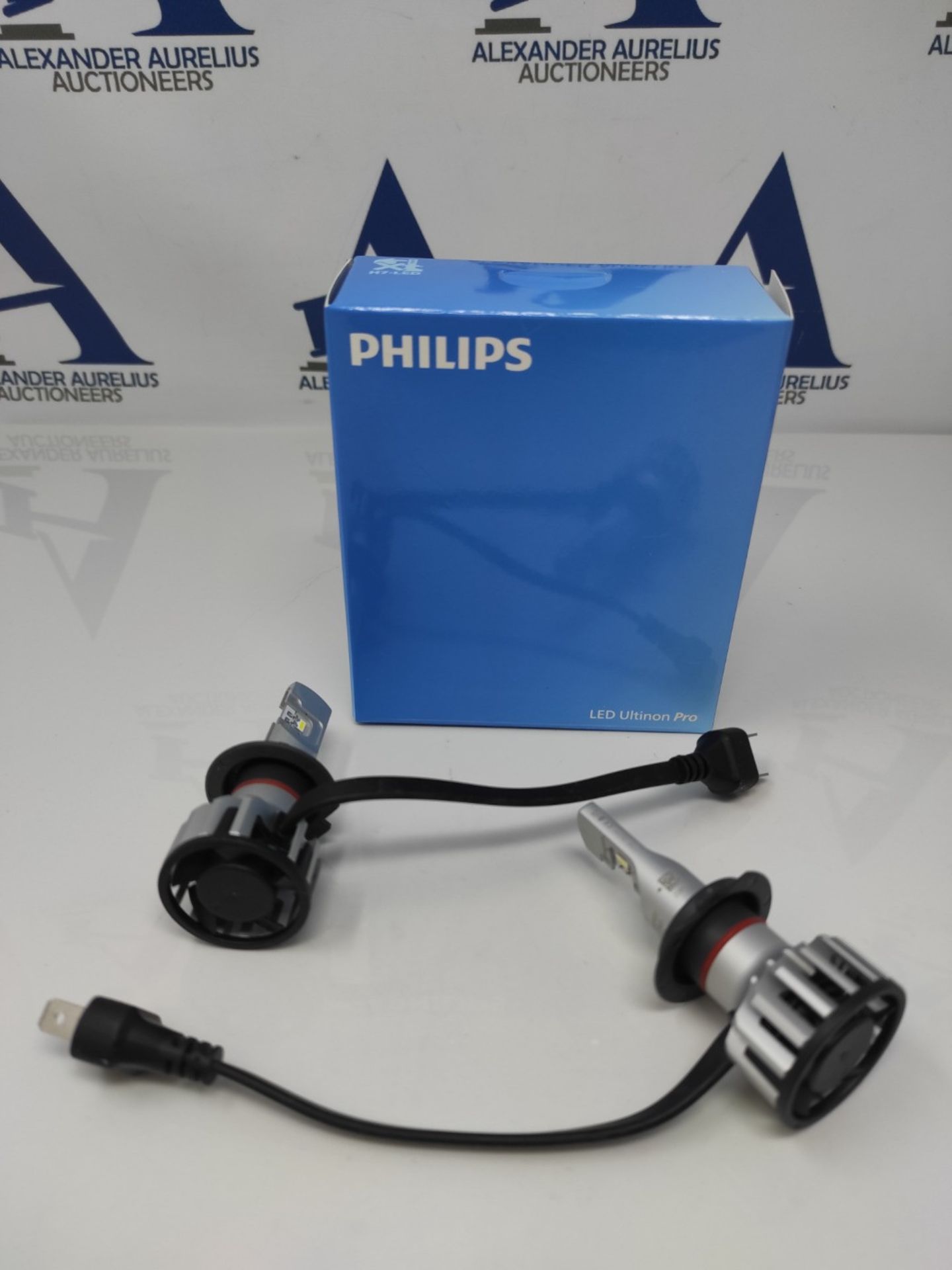 RRP £92.00 Philips Ultinon Pro6000 H7-LED headlamp bulb with road approval, 230% brighter light - Bild 2 aus 2