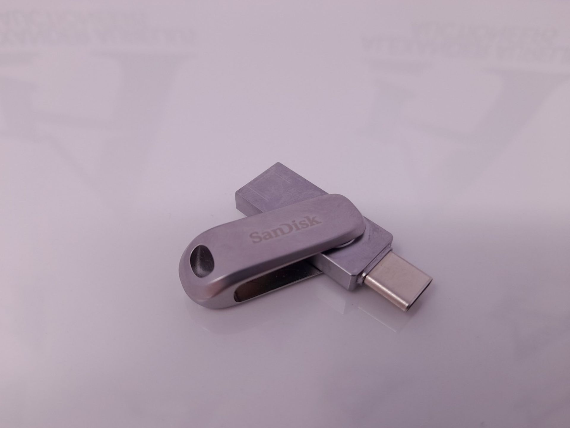 SanDisk Ultra Dual Drive Luxe 128 GB USB Type-C - Image 2 of 3