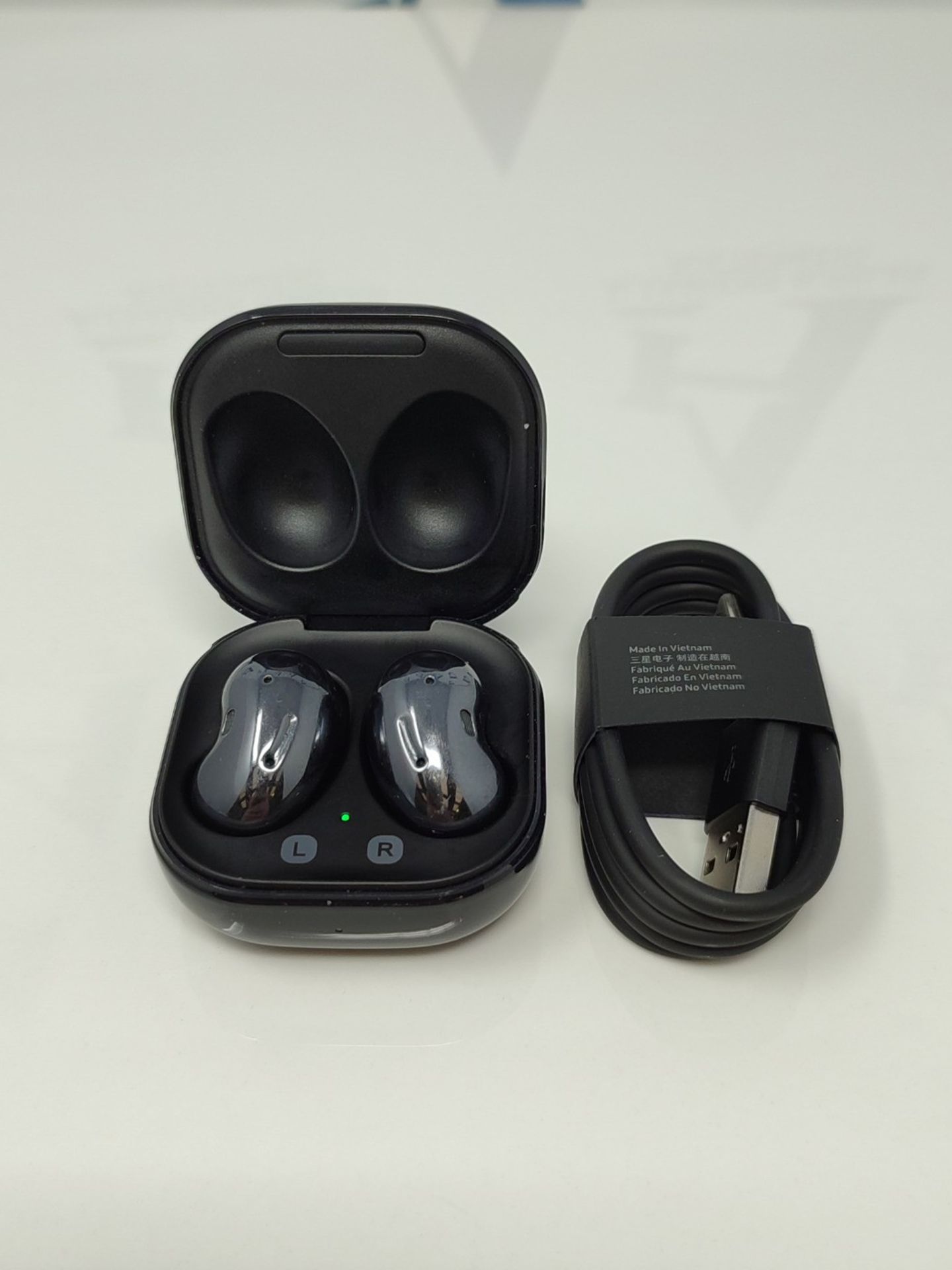 RRP £66.00 Samsung Galaxy Buds Live Wireless Earphones, Mystic Black (UK Version) - Image 3 of 3