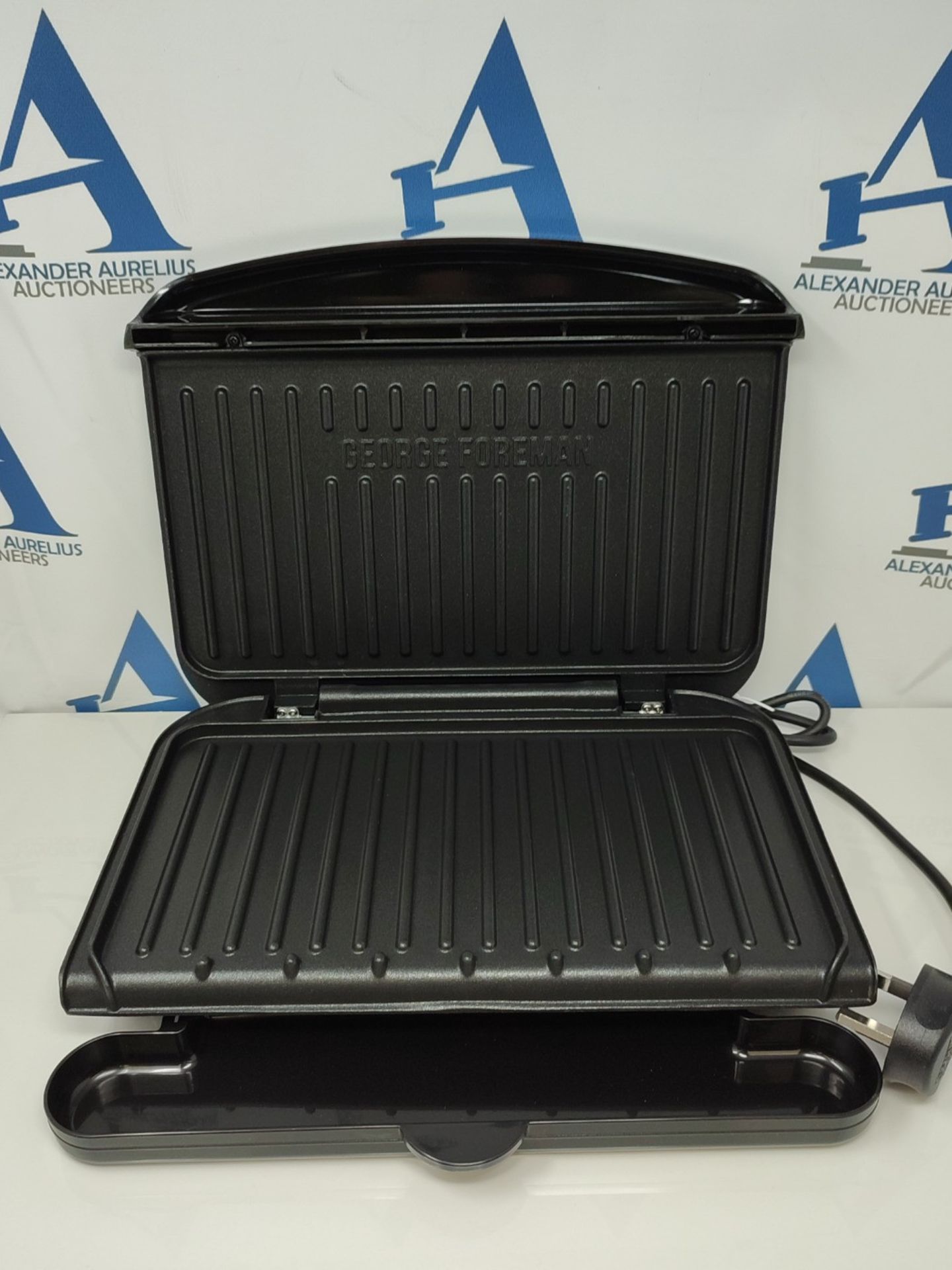 RRP £54.00 George Foreman Medium Electric Fit Grill [Non stick, Healthy, Griddle, Toastie, Hot pl - Image 3 of 3
