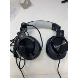 OneOdio Computer Headphones with Mic Over Ear Headsets with In-Line Mute Cable & Wired