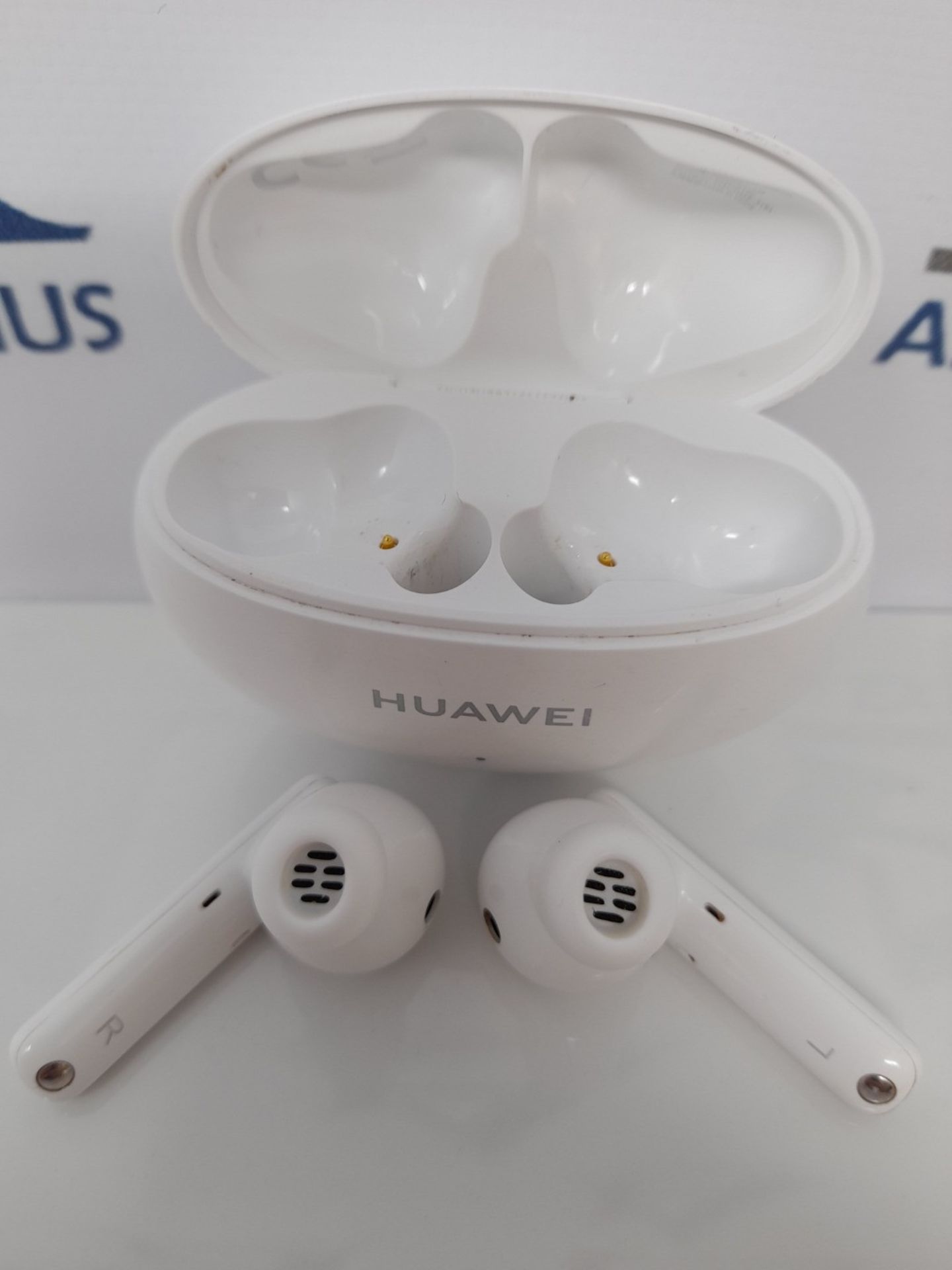 RRP £58.00 HUAWEI FreeBuds 4i Wireless In-Ear Bluetooth Headphones with Active Noise Cancellation - Image 3 of 3