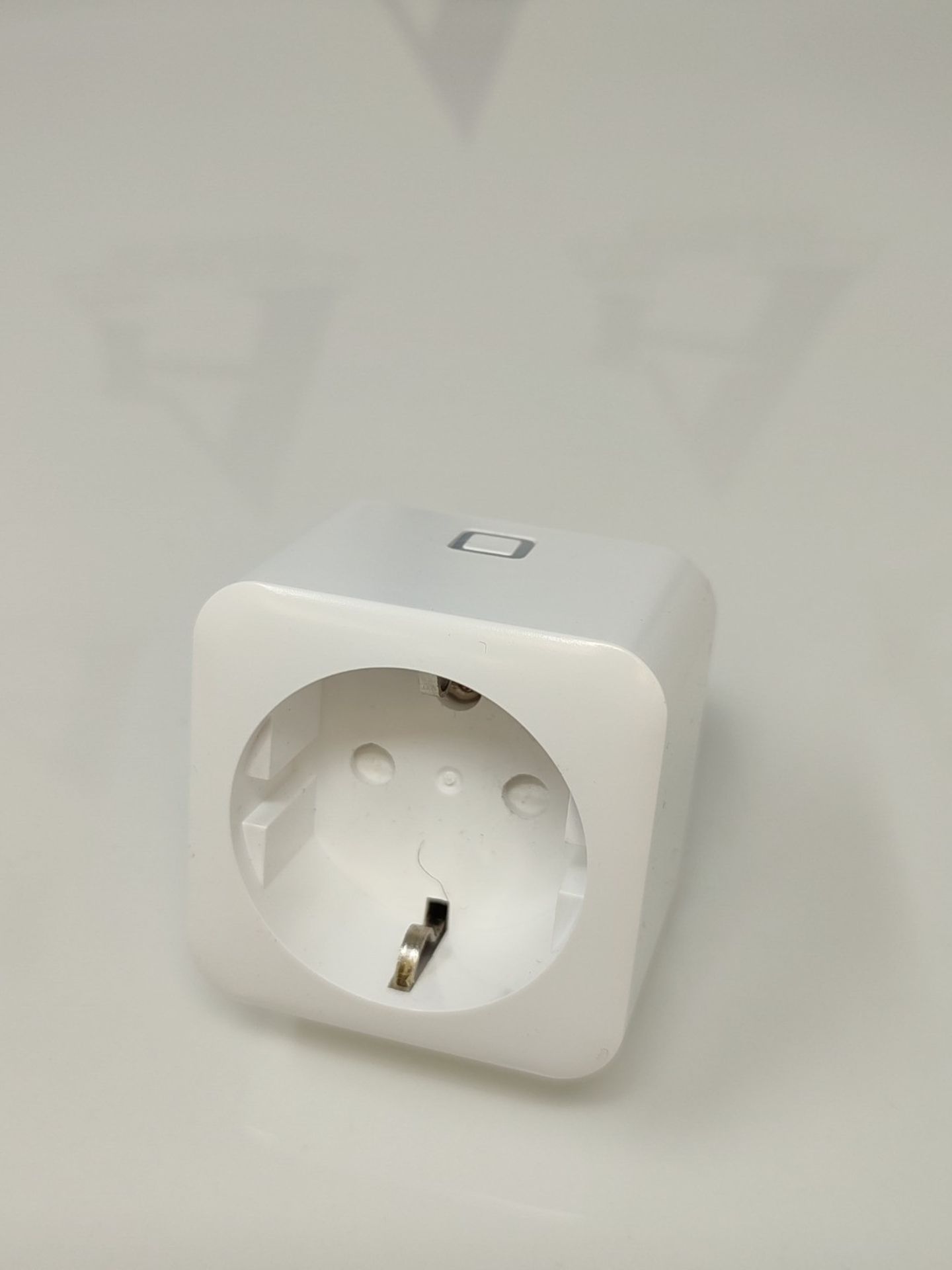 AduroSmart Smart plug dimmable and compatible with AduroSmart, Hue, and Alexa, white, - Image 3 of 3