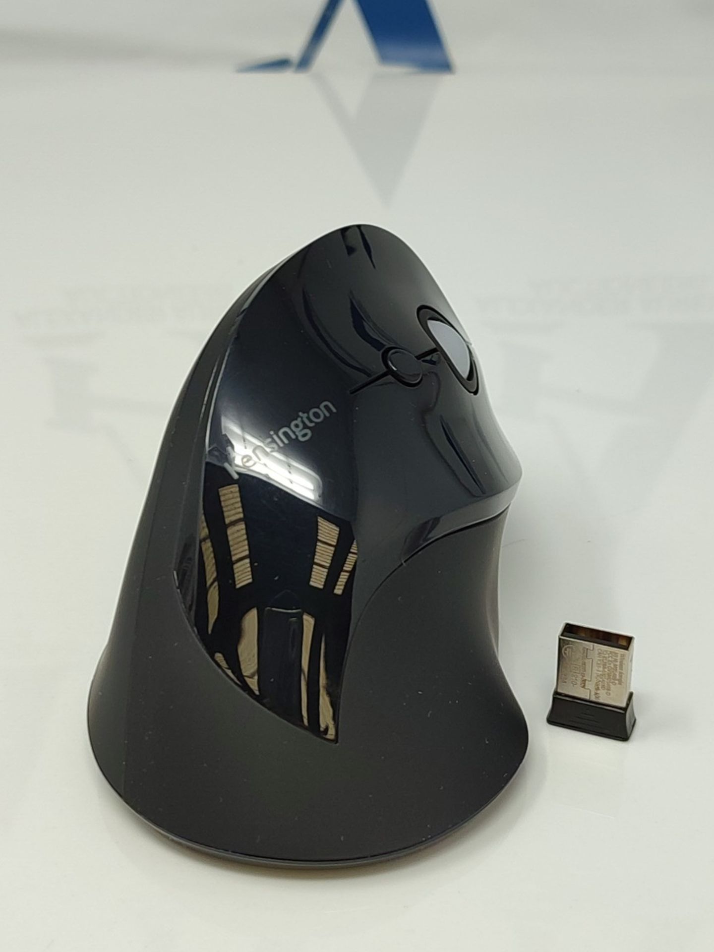 Kensington Wireless ergonomic vertical mouse, Wireless Pro Fit Ergo Vertical computer - Image 3 of 3