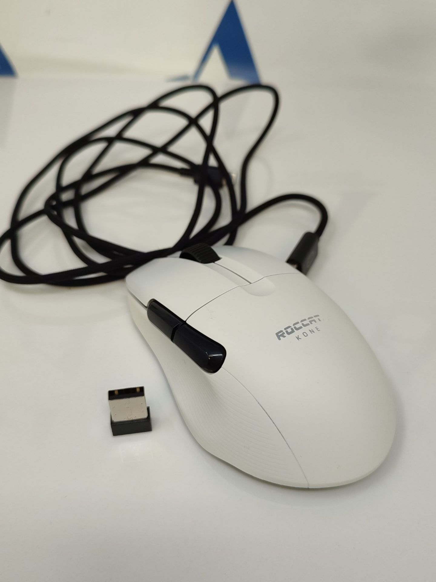 RRP £69.00 ROCCAT Kone Pro Air Ergonomic High-Performance Wireless Gaming Mouse, White - Image 3 of 3