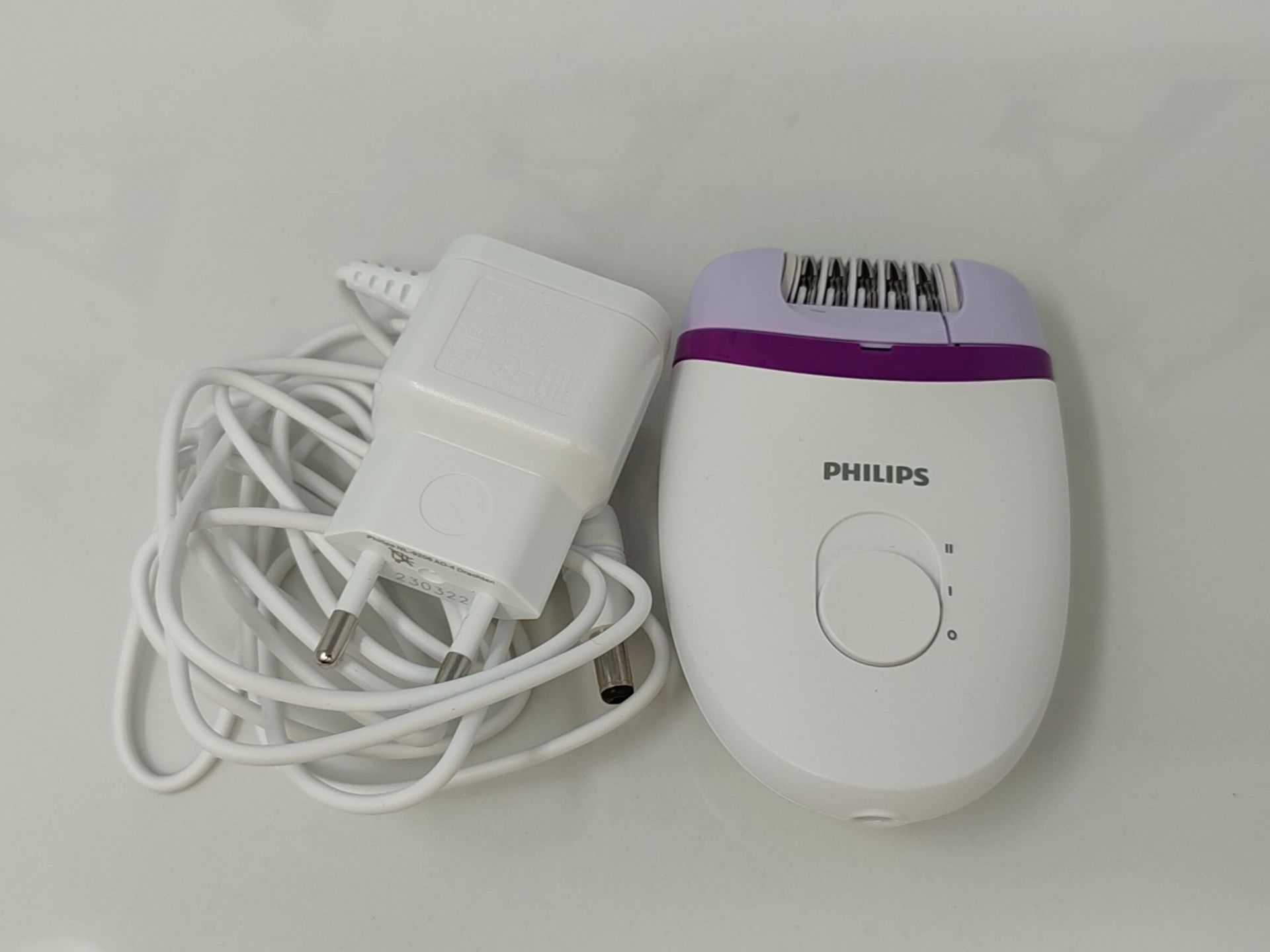 Philips Satinelle Essential Epilator with 21 attachments and 2 speed settings (model B - Image 4 of 4