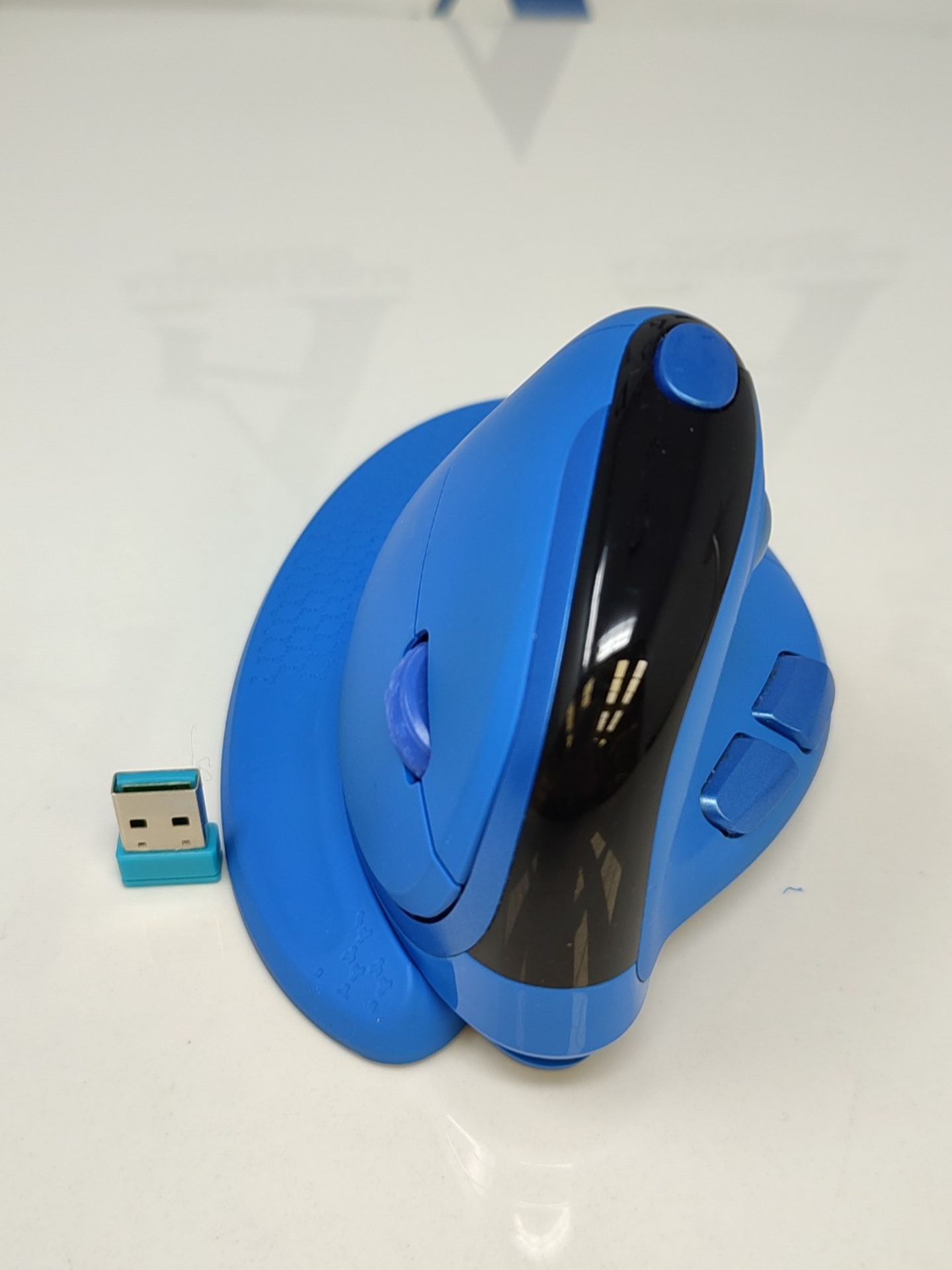 RRP £59.00 DeLUX Seeker Wireless Ergonomic Mouse with OLED Screen and Thumb Wheel, Rechargeable B - Image 3 of 4