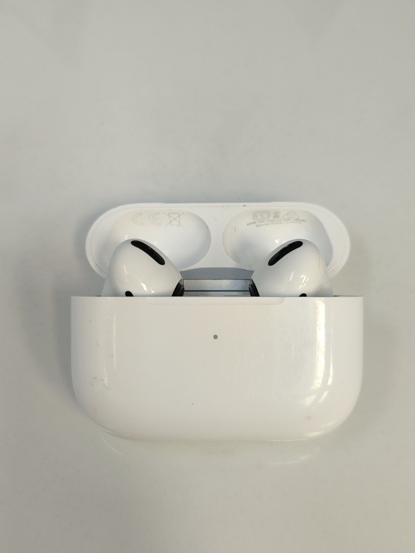 RRP £213.00 Apple AirPods Pro (1st Generation) with MagSafe Charging Case (2021) - Image 5 of 6