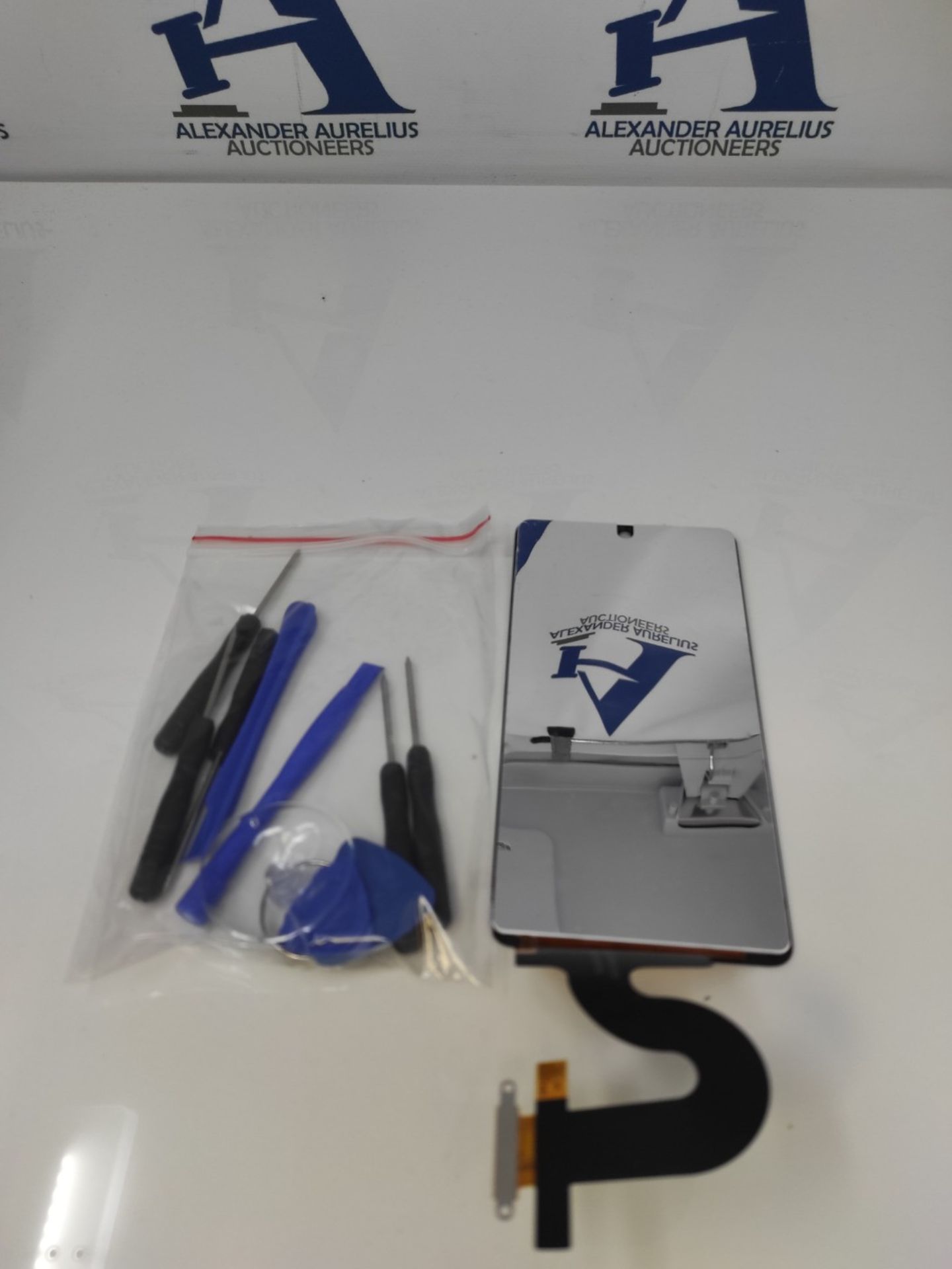 OYOG Replacement part for Essential Phone PH-1 A11 5.7 inch Touchscreen Digitizer Asse - Image 2 of 4