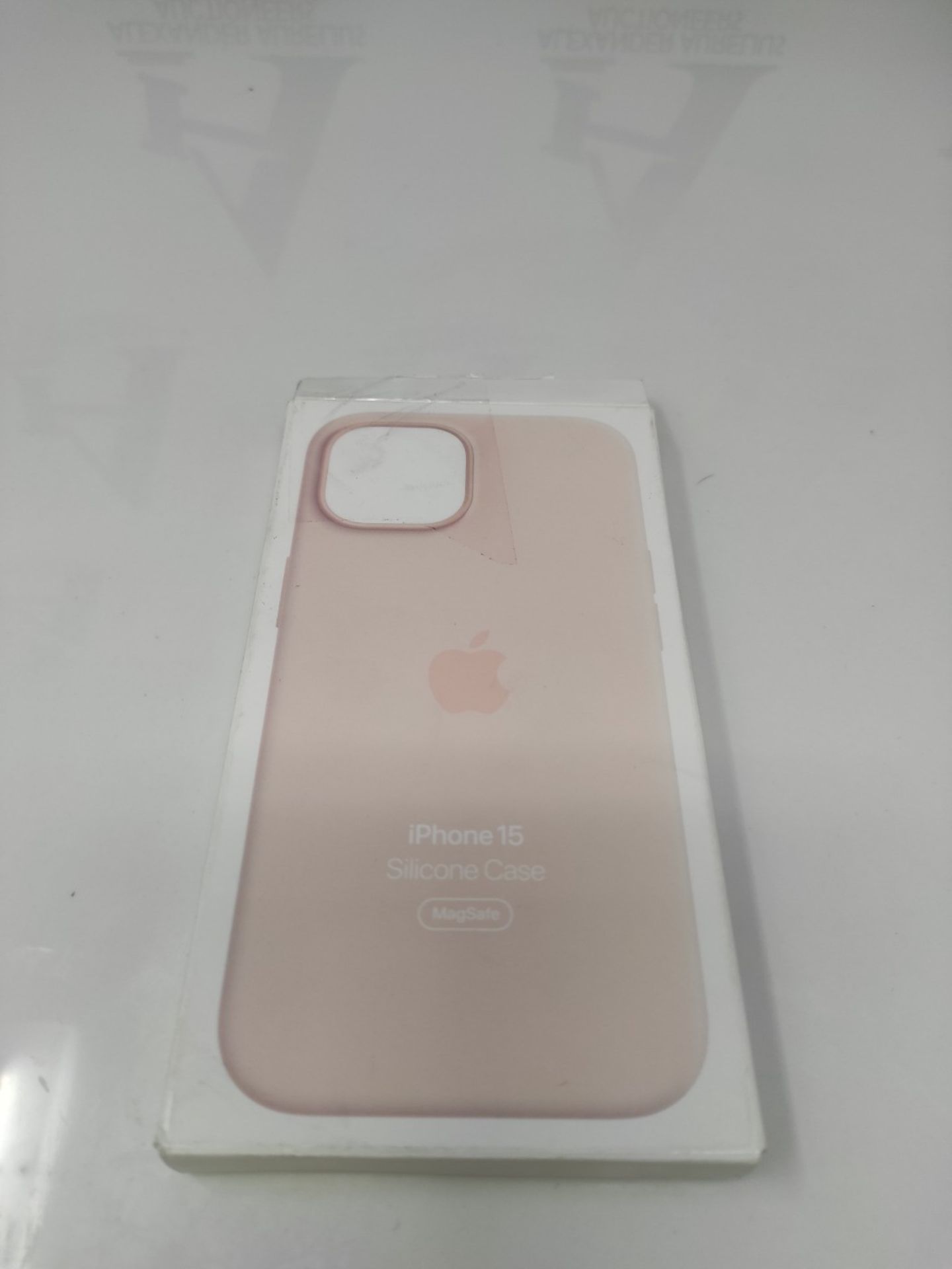 RRP £59.00 Apple iPhone 15 Silicone Case with MagSafe - Light Pink - Image 2 of 6