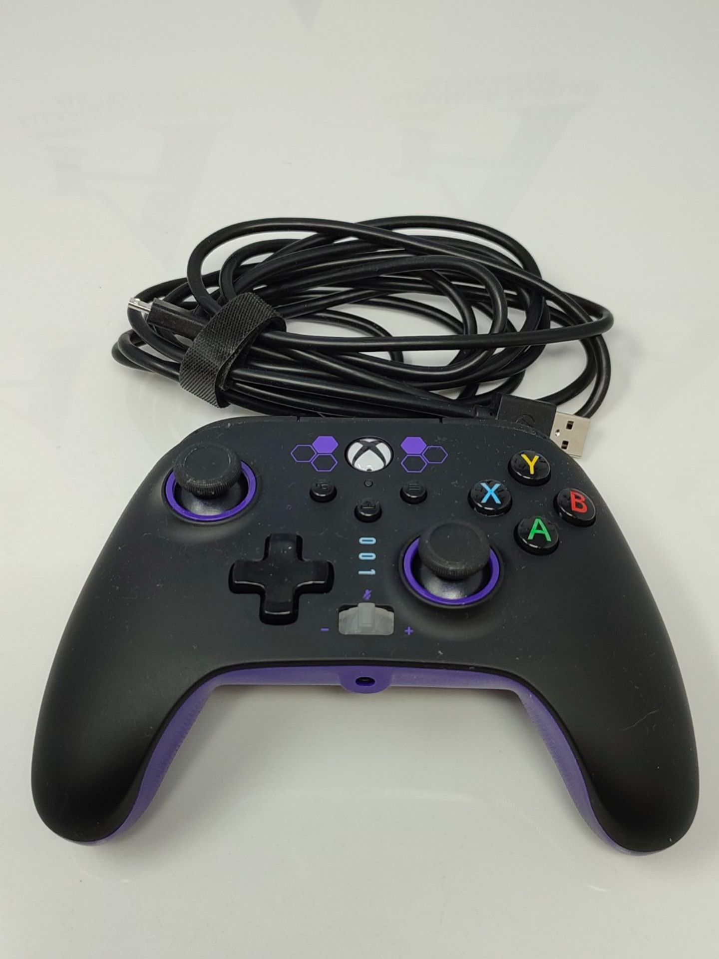 Enhanced wired PowerA controller for Xbox Series X|S - Hex Purple - Image 3 of 6