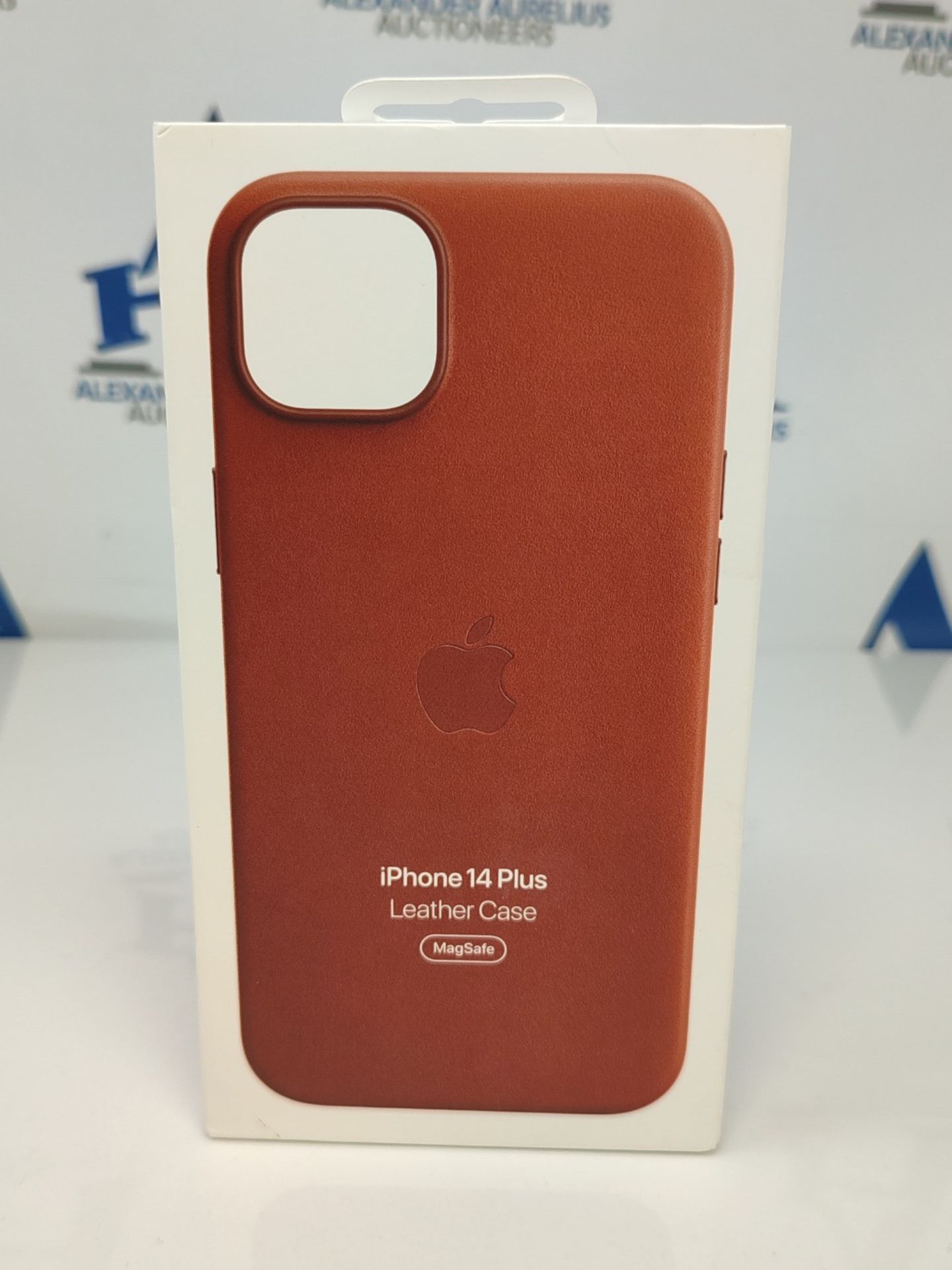 RRP £52.00 Apple iPhone 14 Plus Leather Case with MagSafe - Umbra - Bild 2 aus 3