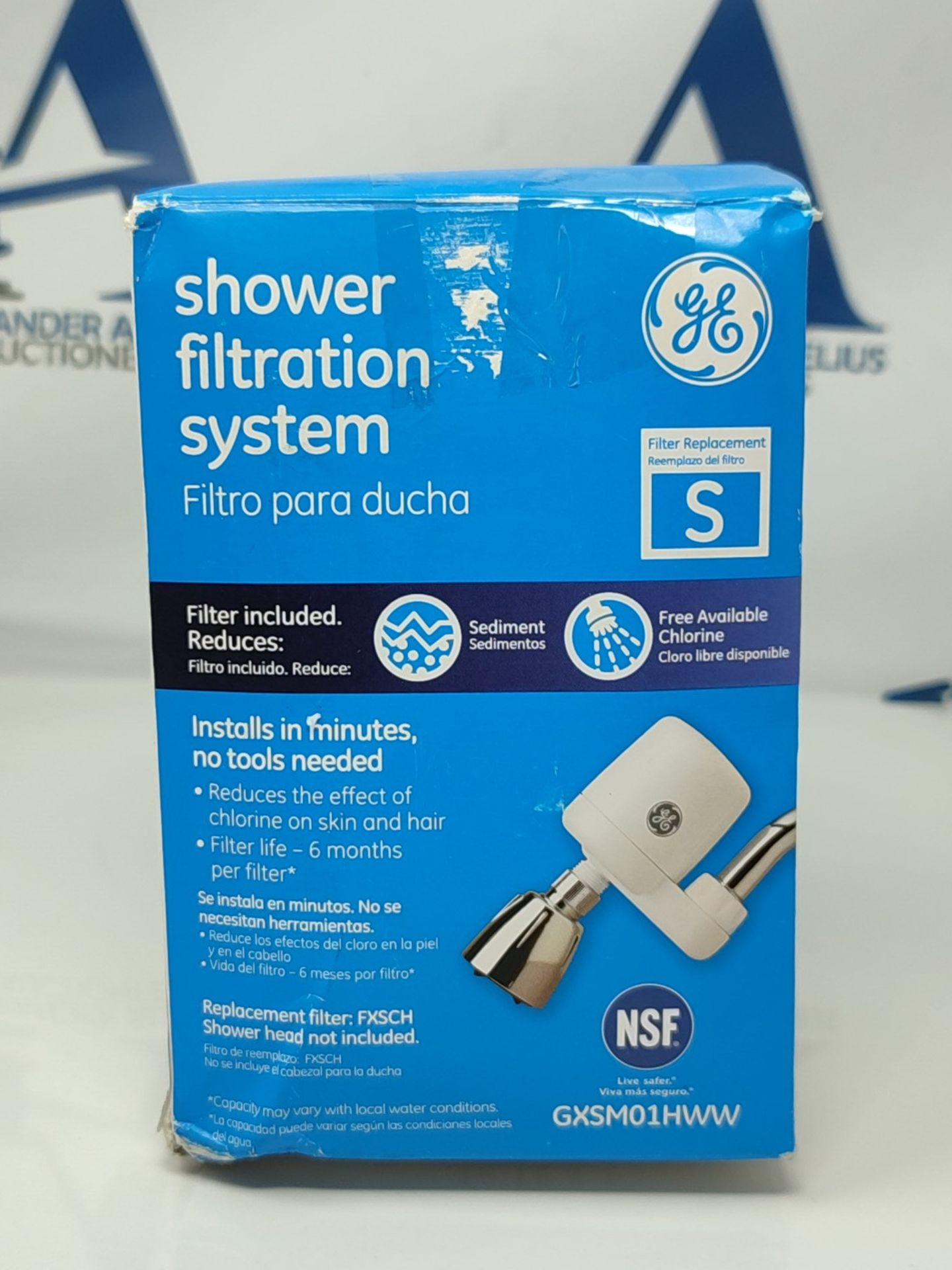 GE Shower Filter System | Connects to Shower Head to Limit Hard Water & Chlorine | Red - Bild 3 aus 3