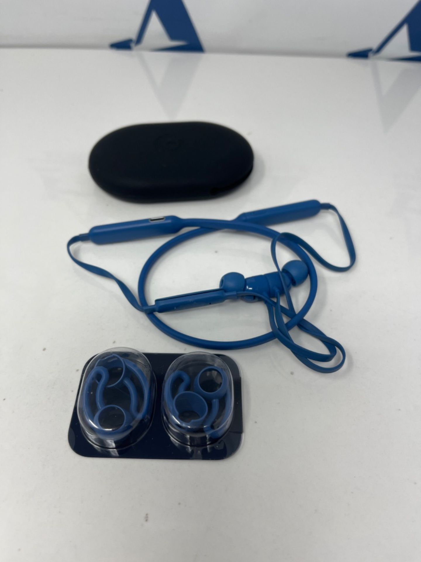 RRP £146.00 BeatsX Wireless In-Ear Headphones (2016 Model) - Blue - Image 2 of 3