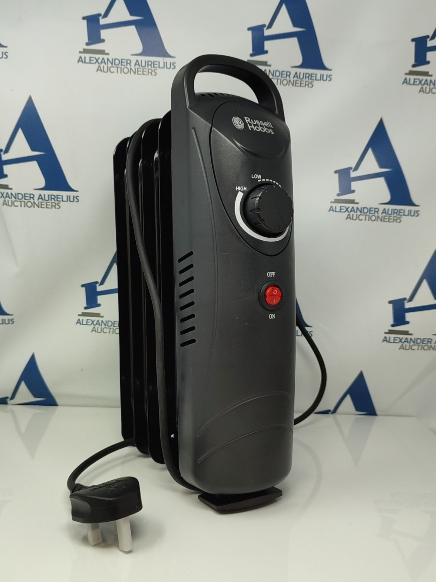Russell Hobbs 650W Oil Filled Radiator, 5 Fin Portable Electric Heater - Black, Adjust - Image 3 of 3