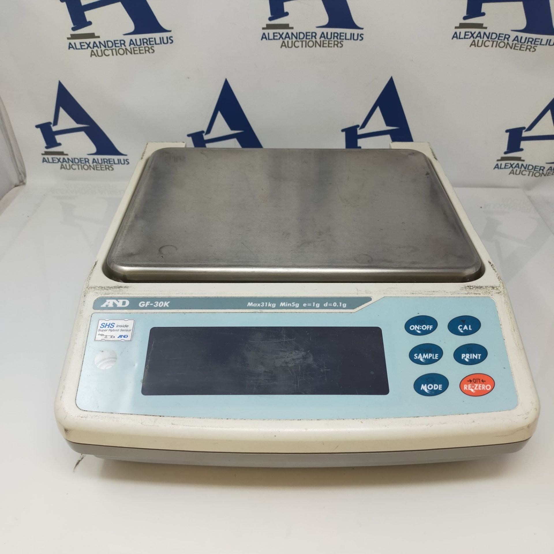 A&D GF-30K Precision Balance, 30kg x 0.1g with External Calibration