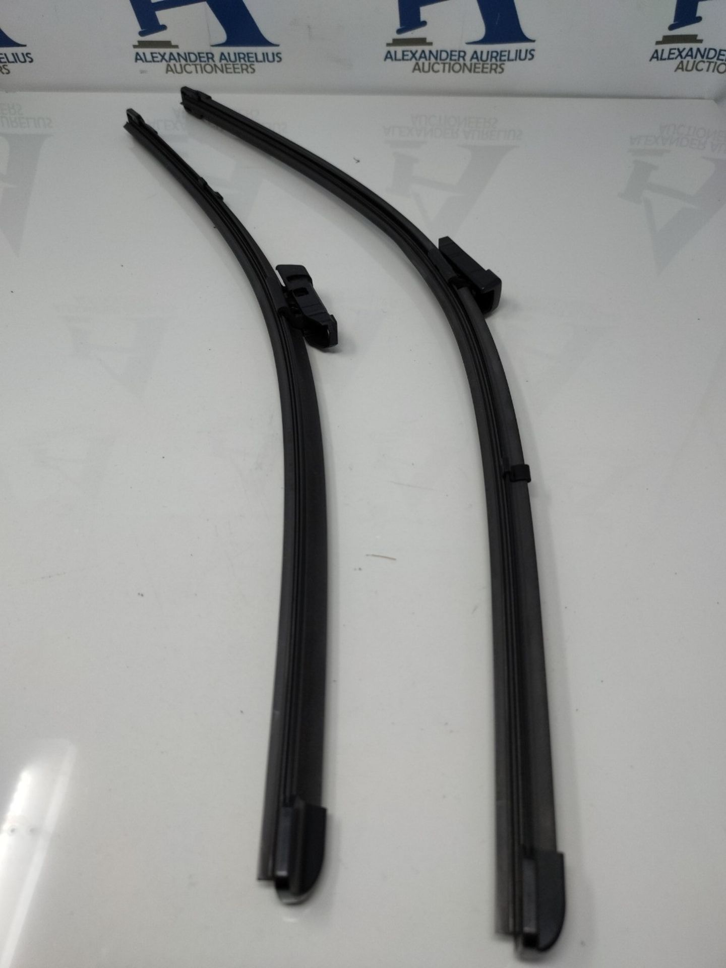 Valeo SILENCIO 577871 Windscreen Wiper Blades 600+520 Set of 2 - Image 2 of 3