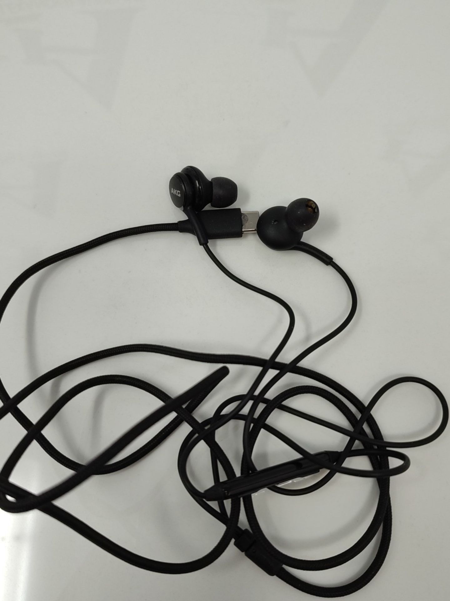 Samsung EO-IC100 USB Type-C headphones, sound by AKG, Black - Image 3 of 3