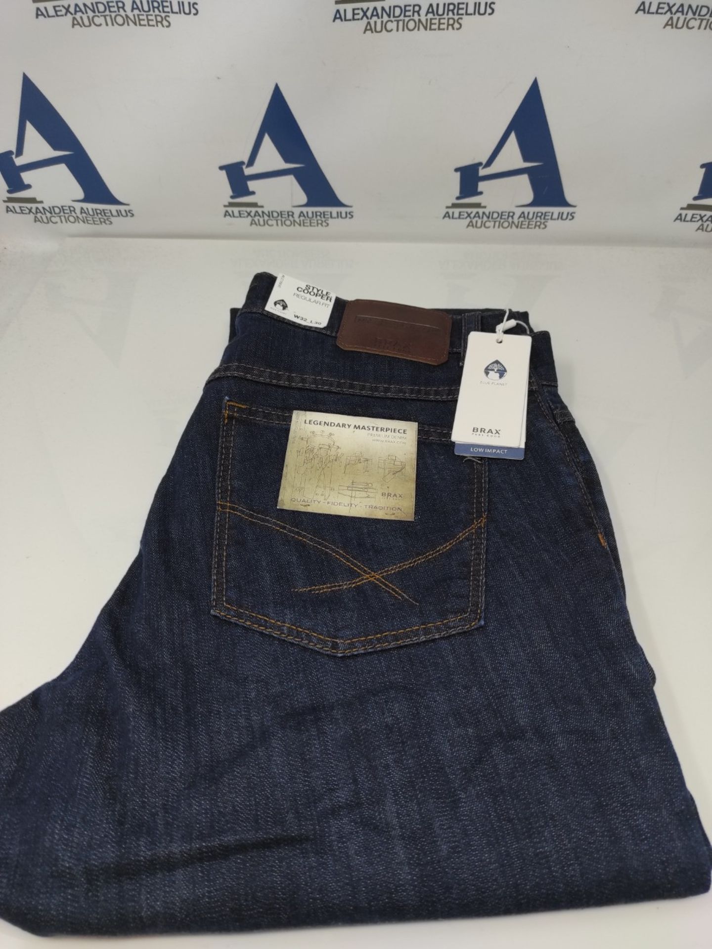 RRP £62.00 BRAX Men's Cooper Denim Jeans, 3 Blue Black Nos, 32W/30L. - Image 2 of 3