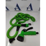 Navaris Flexible Garden Hose 2.5-7.5m - with 7 functions nozzle and quick adapters - F